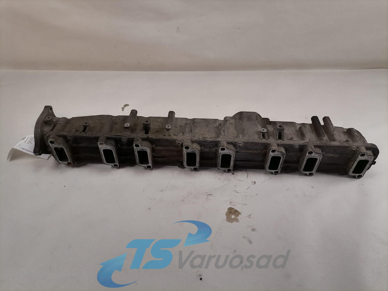 Scania Intake mainfold 1740198 - مشعب السحب - شاحنة: صور 2 Scania Intake mainfold 1740198 - مشعب السحب - شاحنة: صور 2