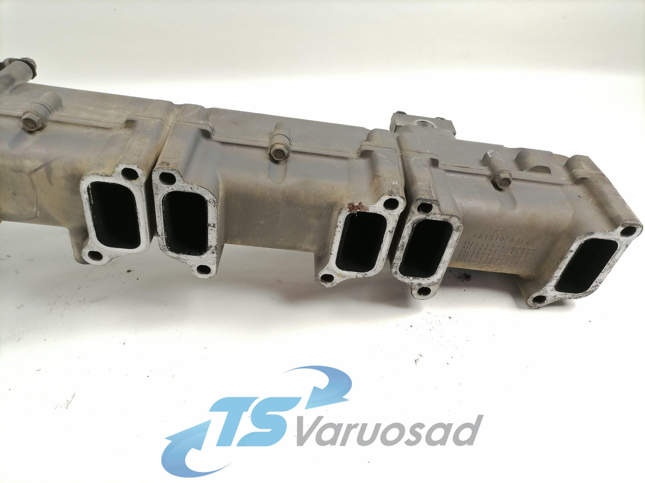 Scania Intake mainfold 1893329 - مشعب السحب - شاحنة: صور 3 Scania Intake mainfold 1893329 - مشعب السحب - شاحنة: صور 3