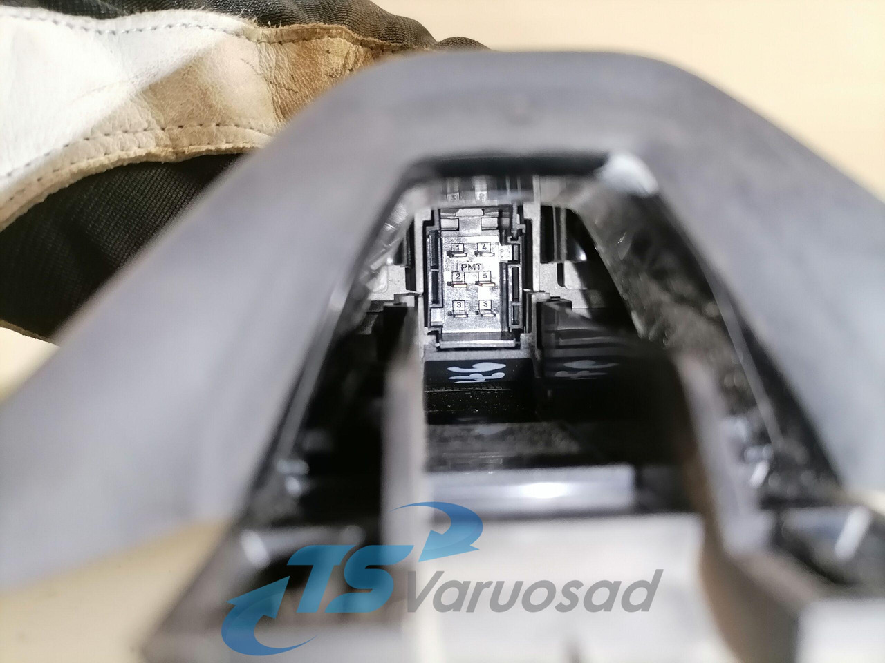 Scania Juhtplokk, FLC 1949369 - كتلة التحكم - شاحنة: صور 4 Scania Juhtplokk, FLC 1949369 - كتلة التحكم - شاحنة: صور 4