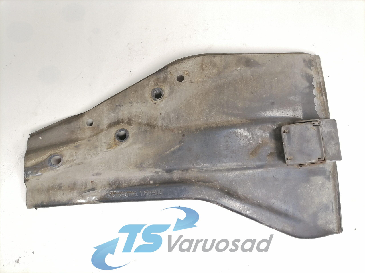 Scania Mudguard bracket 1743493 - قطع غيار عامة - شاحنة: صور 1 Scania Mudguard bracket 1743493 - قطع غيار عامة - شاحنة: صور 1