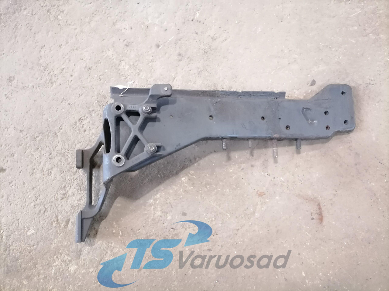 Scania Muffler carrier 1541019 - كاتم صوت - شاحنة: صور 2 Scania Muffler carrier 1541019 - كاتم صوت - شاحنة: صور 2