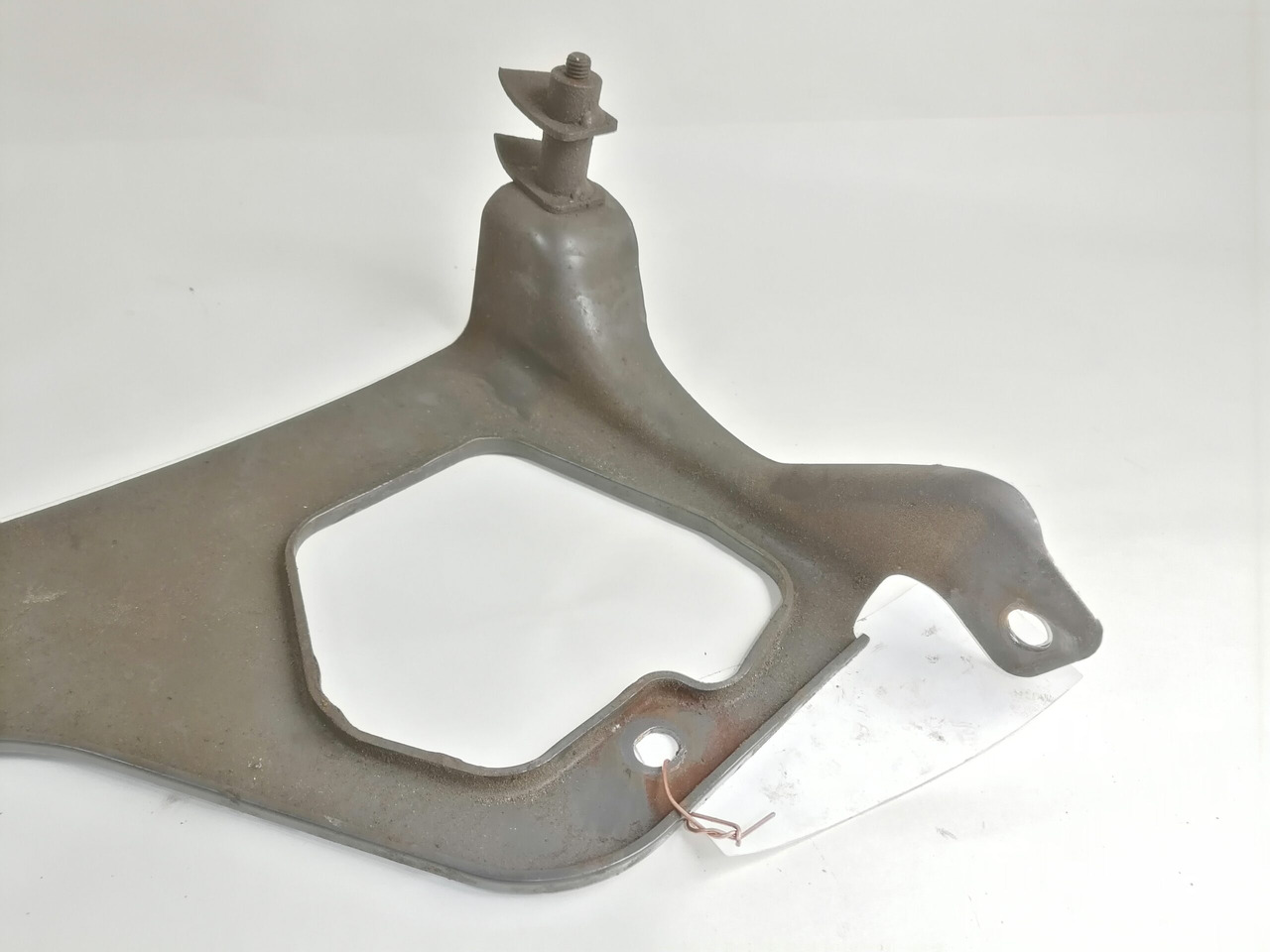 Scania Muffler carrier 1766301 - كاتم صوت - شاحنة: صور 3 Scania Muffler carrier 1766301 - كاتم صوت - شاحنة: صور 3