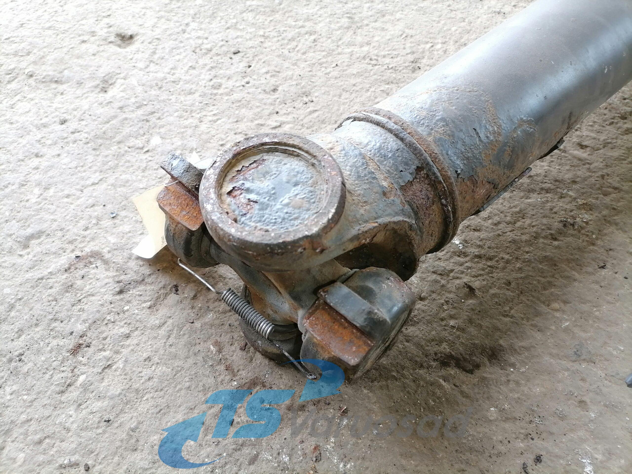 Scania Propeller shaft 1758615 - عمود الكردان - شاحنة: صور 2 Scania Propeller shaft 1758615 - عمود الكردان - شاحنة: صور 2