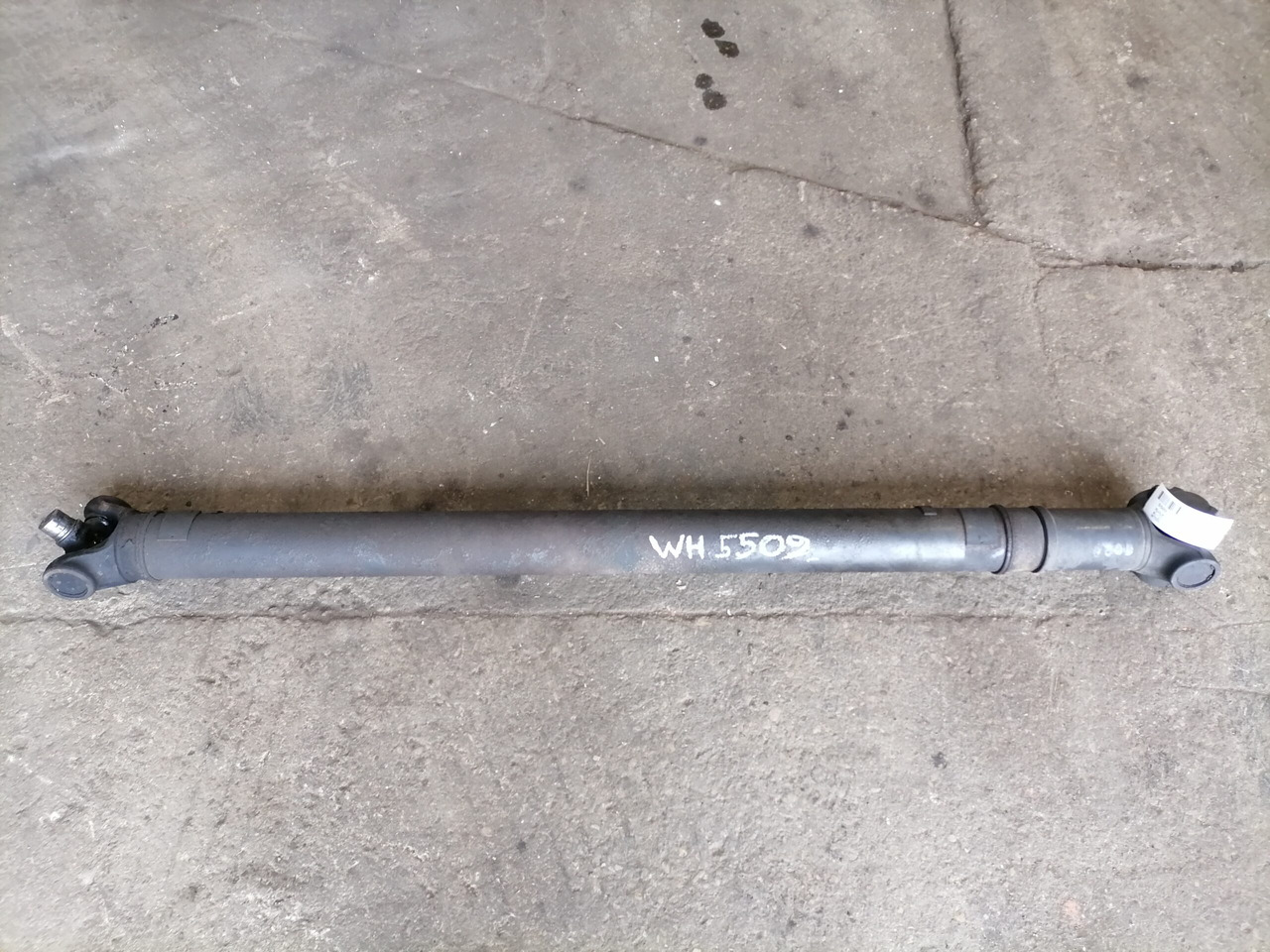 Scania Propeller shaft 1758616 - عمود الكردان - شاحنة: صور 2 Scania Propeller shaft 1758616 - عمود الكردان - شاحنة: صور 2
