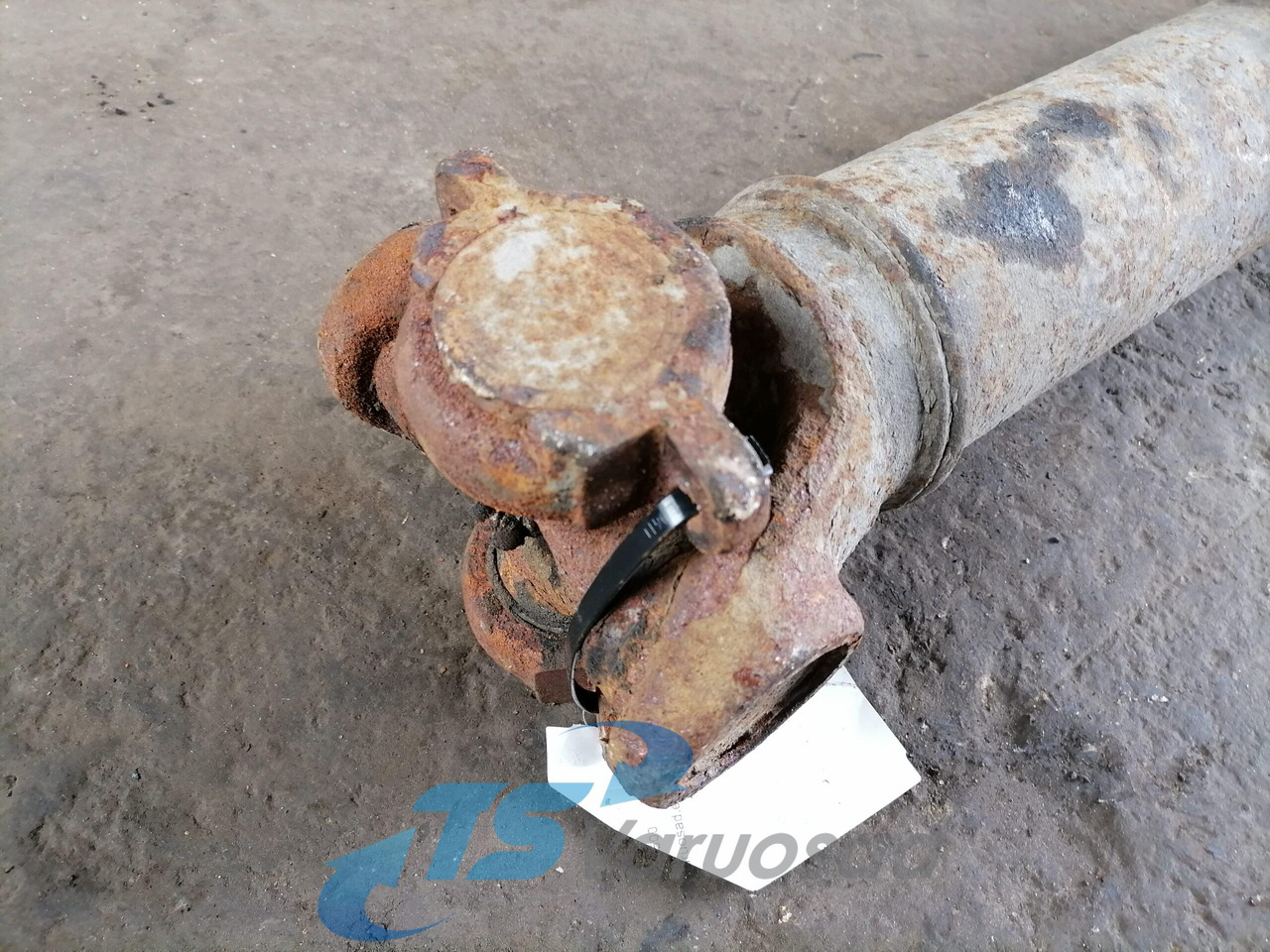 Scania Propeller shaft 1758616 - عمود الكردان - شاحنة: صور 3 Scania Propeller shaft 1758616 - عمود الكردان - شاحنة: صور 3
