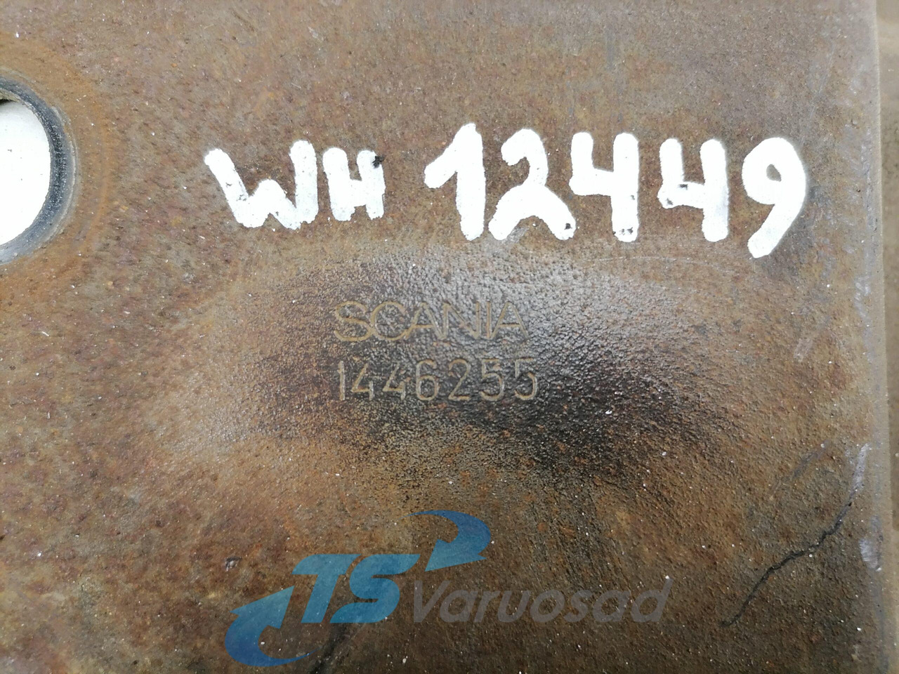Scania Radiaatori kronstein 1446255 - قطع غيار عامة - شاحنة: صور 2 Scania Radiaatori kronstein 1446255 - قطع غيار عامة - شاحنة: صور 2