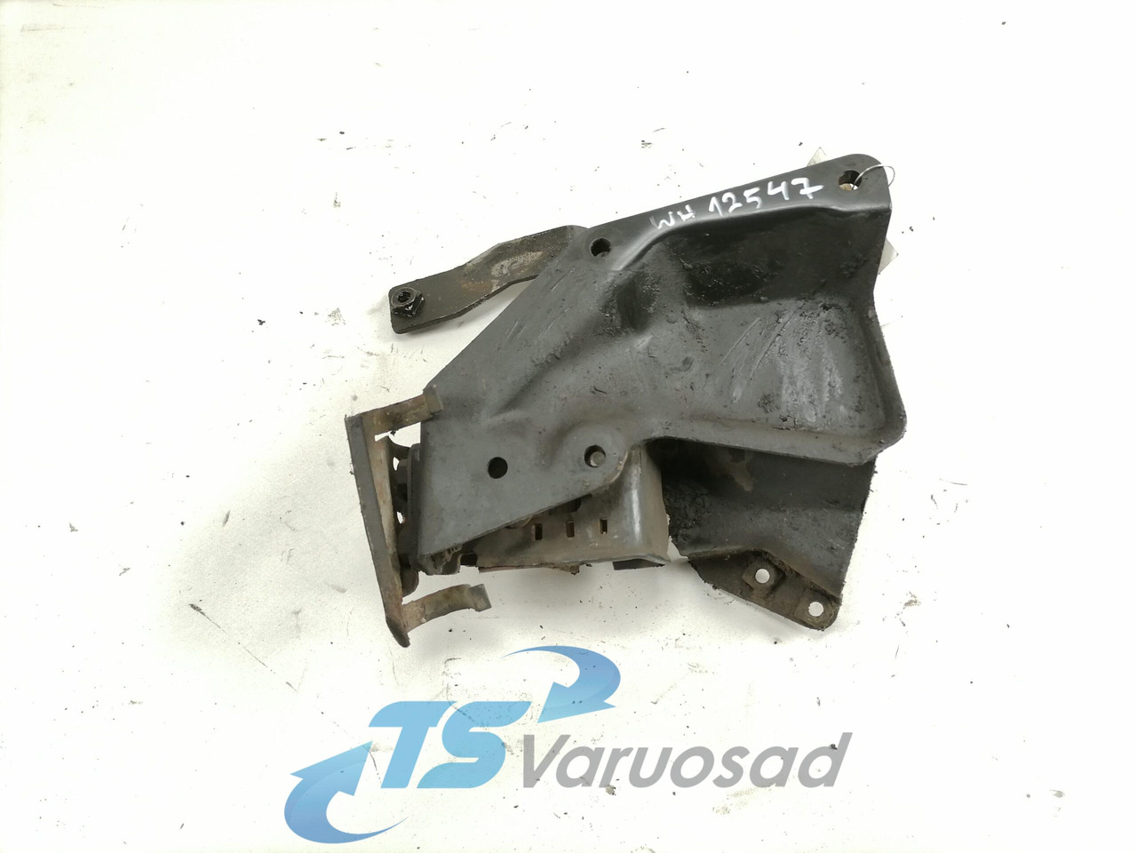 Scania Roolisüsteemi õlimahuti kandur 1369036 - خرطوم التوجيه - شاحنة: صور 1 Scania Roolisüsteemi õlimahuti kandur 1369036 - خرطوم التوجيه - شاحنة: صور 1