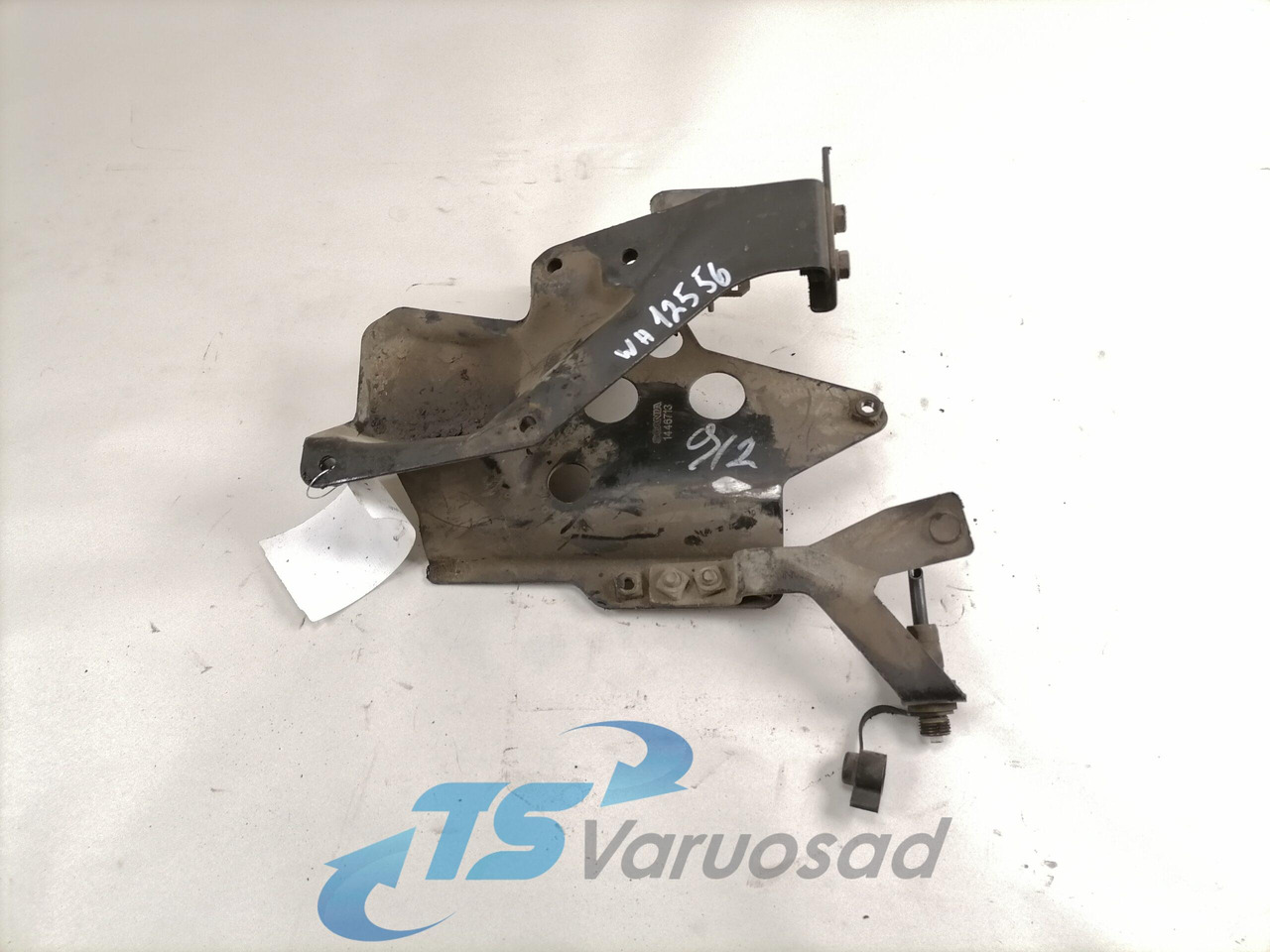 Scania Roolisüsteemi õlimahuti kandur 1446713 - خرطوم التوجيه - شاحنة: صور 1 Scania Roolisüsteemi õlimahuti kandur 1446713 - خرطوم التوجيه - شاحنة: صور 1