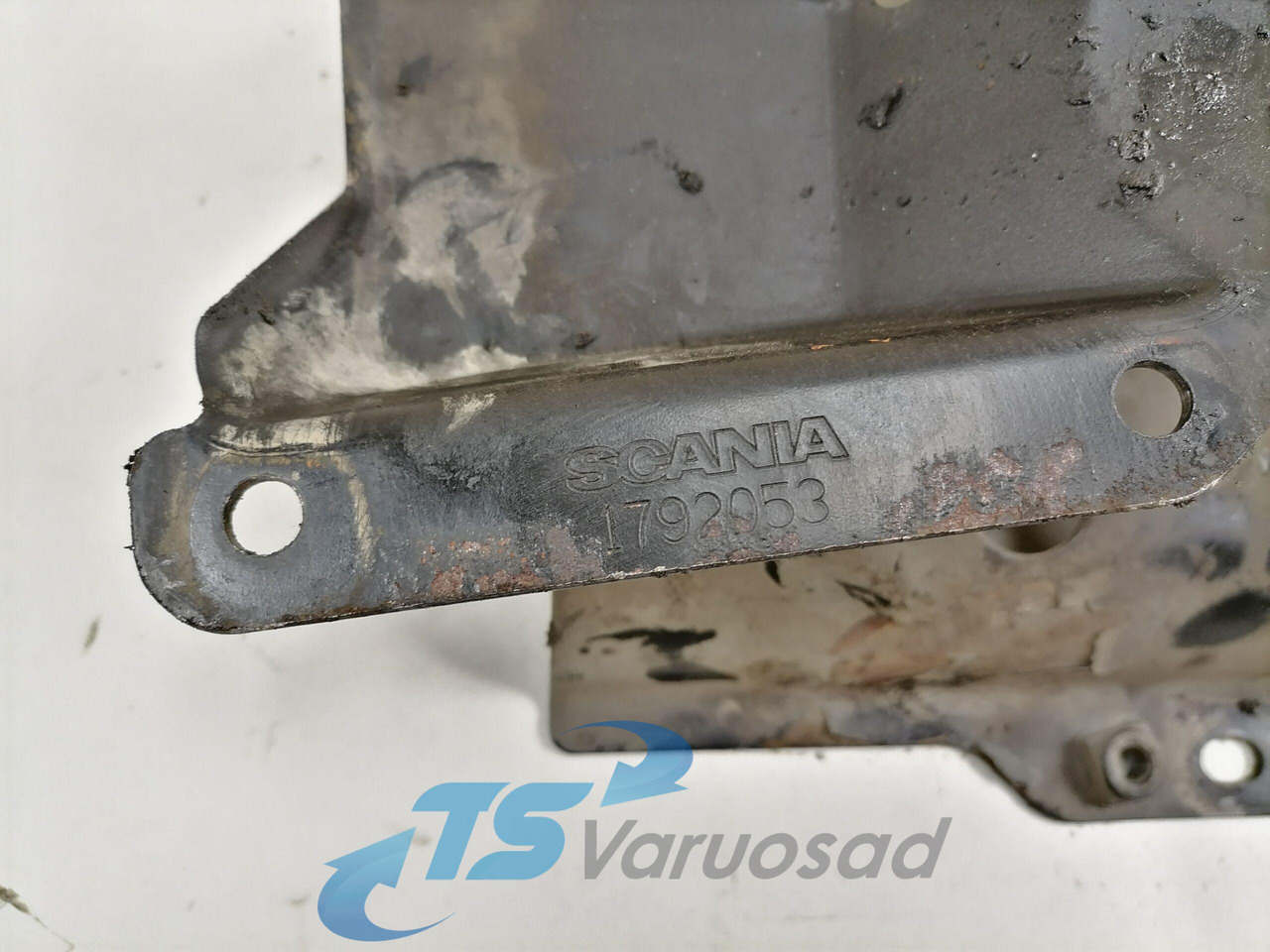 Scania Roolisüsteemi õlimahuti kandur 1792053 - خرطوم التوجيه - شاحنة: صور 3 Scania Roolisüsteemi õlimahuti kandur 1792053 - خرطوم التوجيه - شاحنة: صور 3