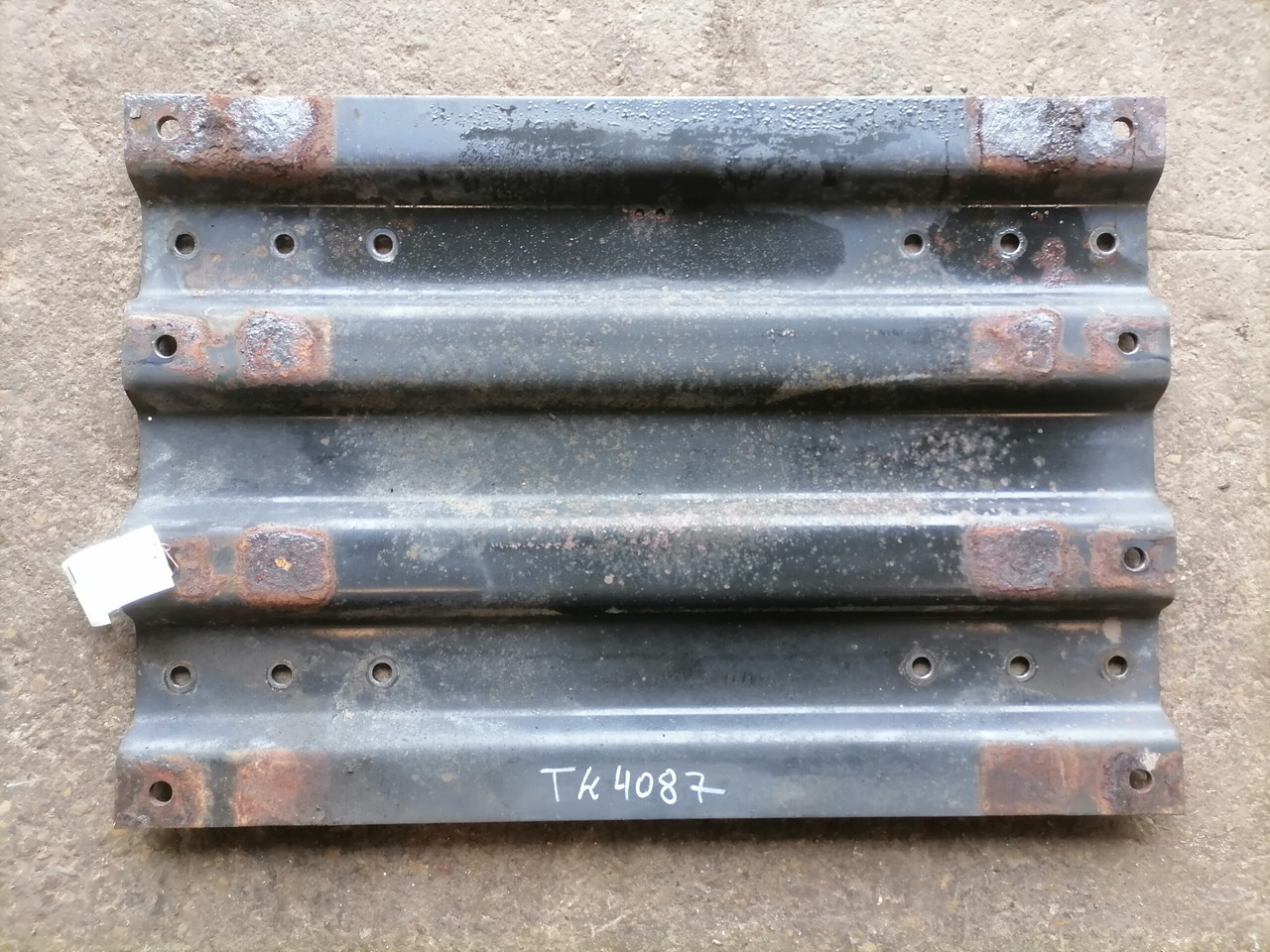 Scania Saddle plate 2061804 - عجلة الخامسة - شاحنة: صور 3 Scania Saddle plate 2061804 - عجلة الخامسة - شاحنة: صور 3