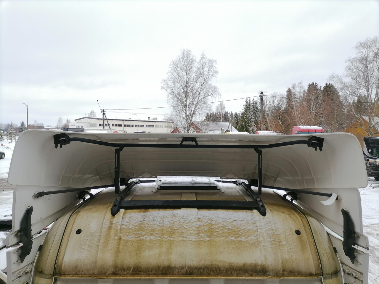 Scania Scania cab wind deflector, roof 1757973 - الديناميكا الهوائية/ المفسدين - شاحنة: صور 5 Scania Scania cab wind deflector, roof 1757973 - الديناميكا الهوائية/ المفسدين - شاحنة: صور 5