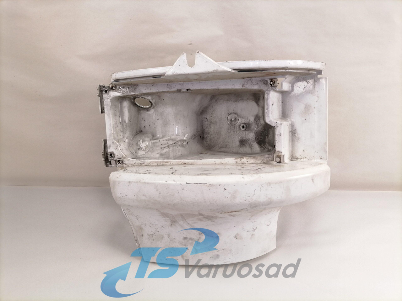 Scania Scania esitule korpus, parem 1431921 - أضواء - شاحنة: صور 1 Scania Scania esitule korpus, parem 1431921 - أضواء - شاحنة: صور 1