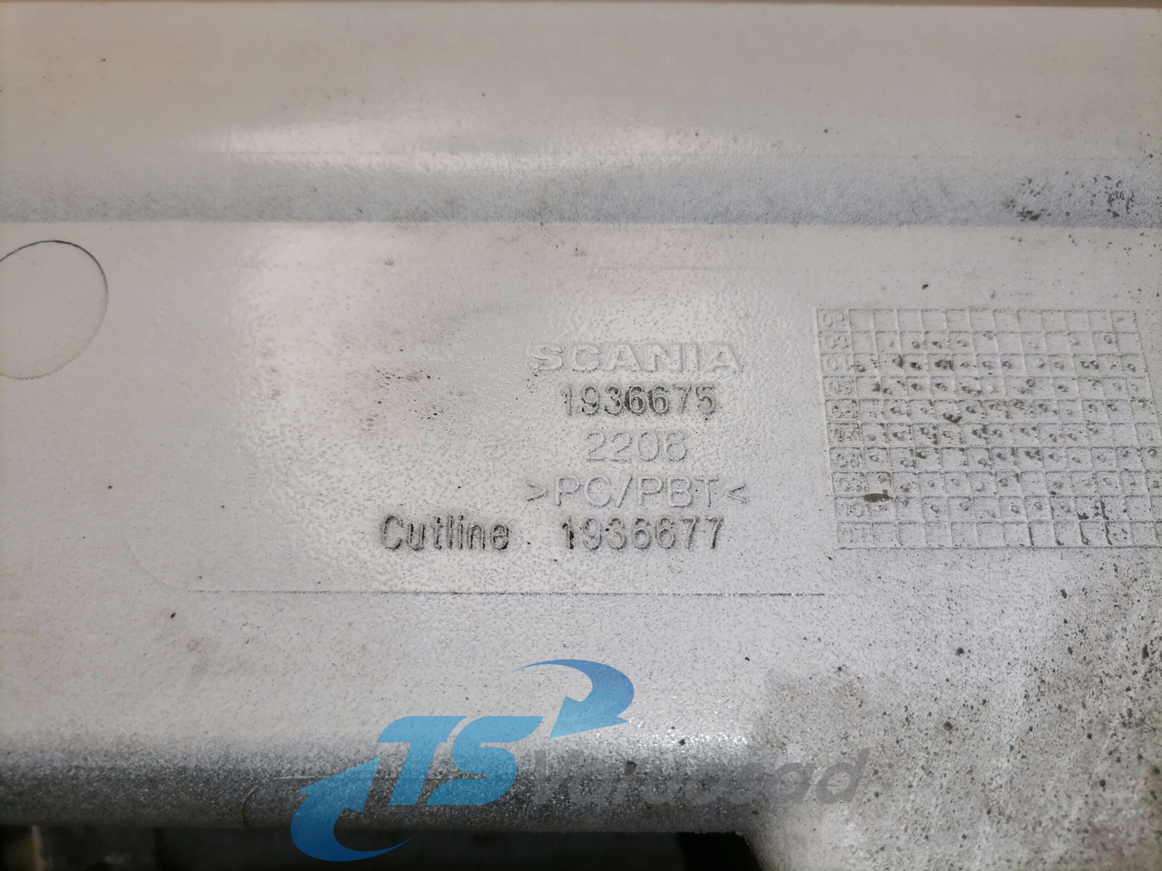 Scania Scania esitule korpus, parem 1438564 - أضواء - شاحنة: صور 4 Scania Scania esitule korpus, parem 1438564 - أضواء - شاحنة: صور 4