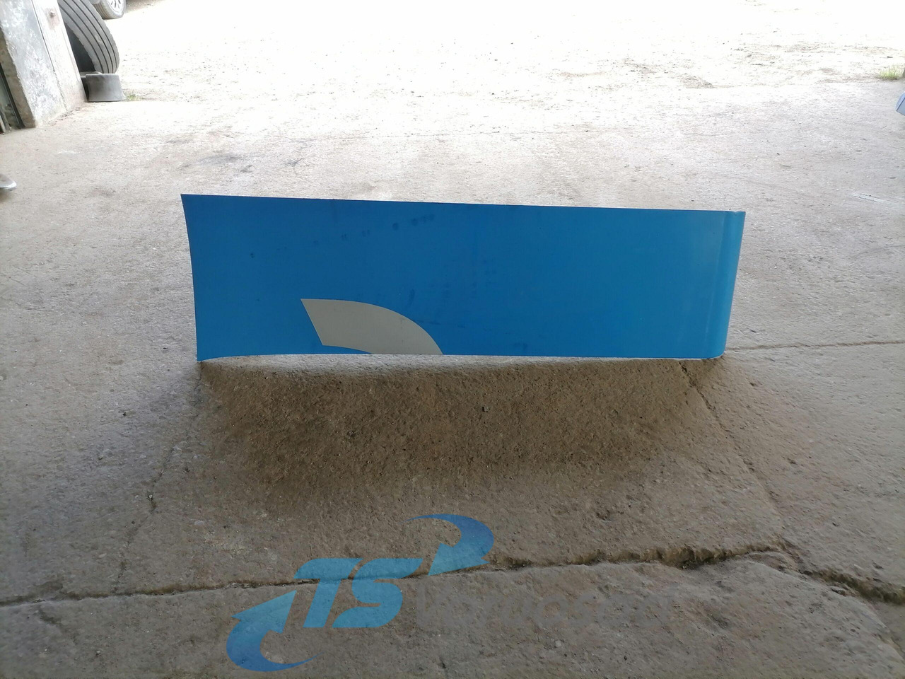 Scania Scania kabiini tuulesuunaja, vasak külg 1348521 - الديناميكا الهوائية/ المفسدين - شاحنة: صور 1 Scania Scania kabiini tuulesuunaja, vasak külg 1348521 - الديناميكا الهوائية/ المفسدين - شاحنة: صور 1