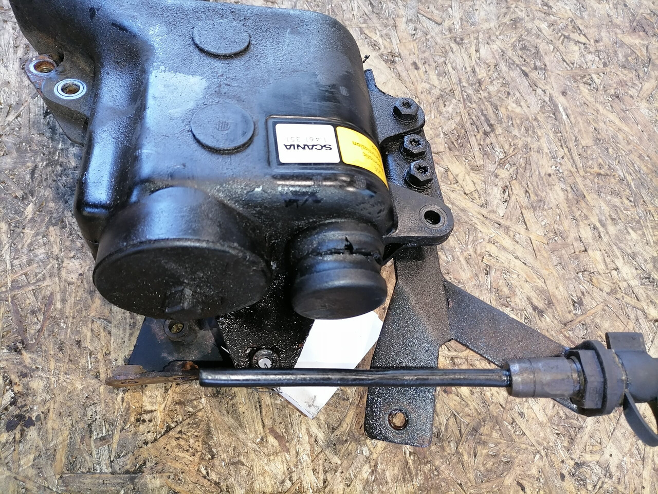 Scania Scania steering oil tank 1461351 - خرطوم التوجيه - شاحنة: صور 5 Scania Scania steering oil tank 1461351 - خرطوم التوجيه - شاحنة: صور 5