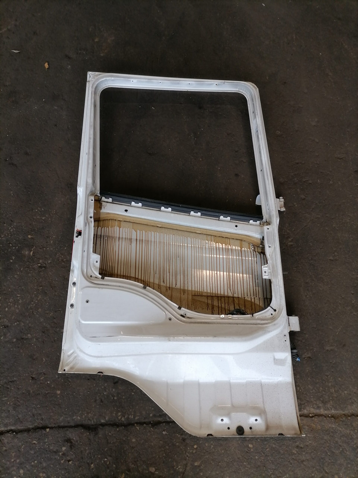 Scania Scania uks, vasak 1476534 - باب و قطع الغيار - شاحنة: صور 3 Scania Scania uks, vasak 1476534 - باب و قطع الغيار - شاحنة: صور 3