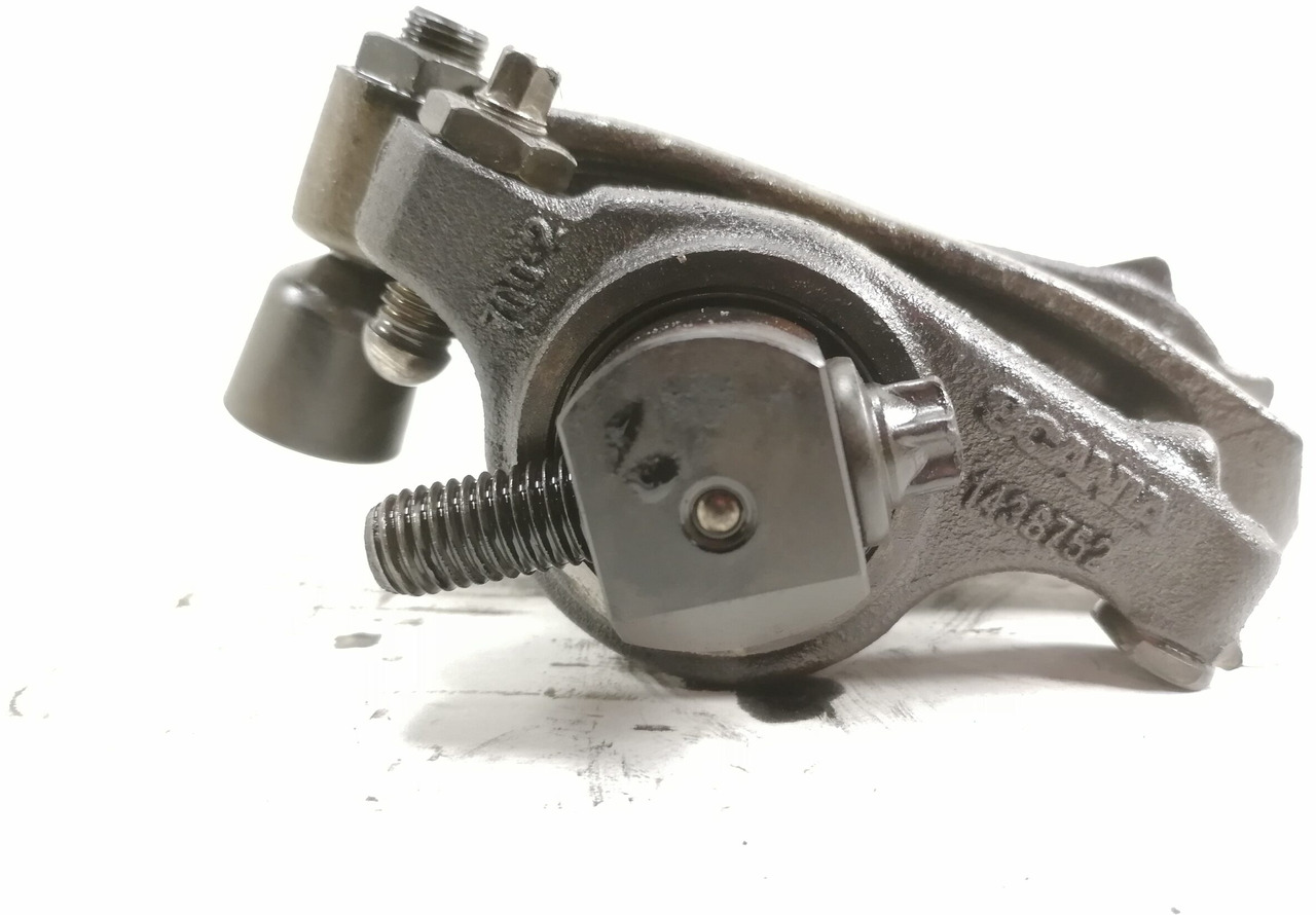 Scania Set of rockers with shaft 1520439 - قطع غيار عامة - شاحنة: صور 5 Scania Set of rockers with shaft 1520439 - قطع غيار عامة - شاحنة: صور 5