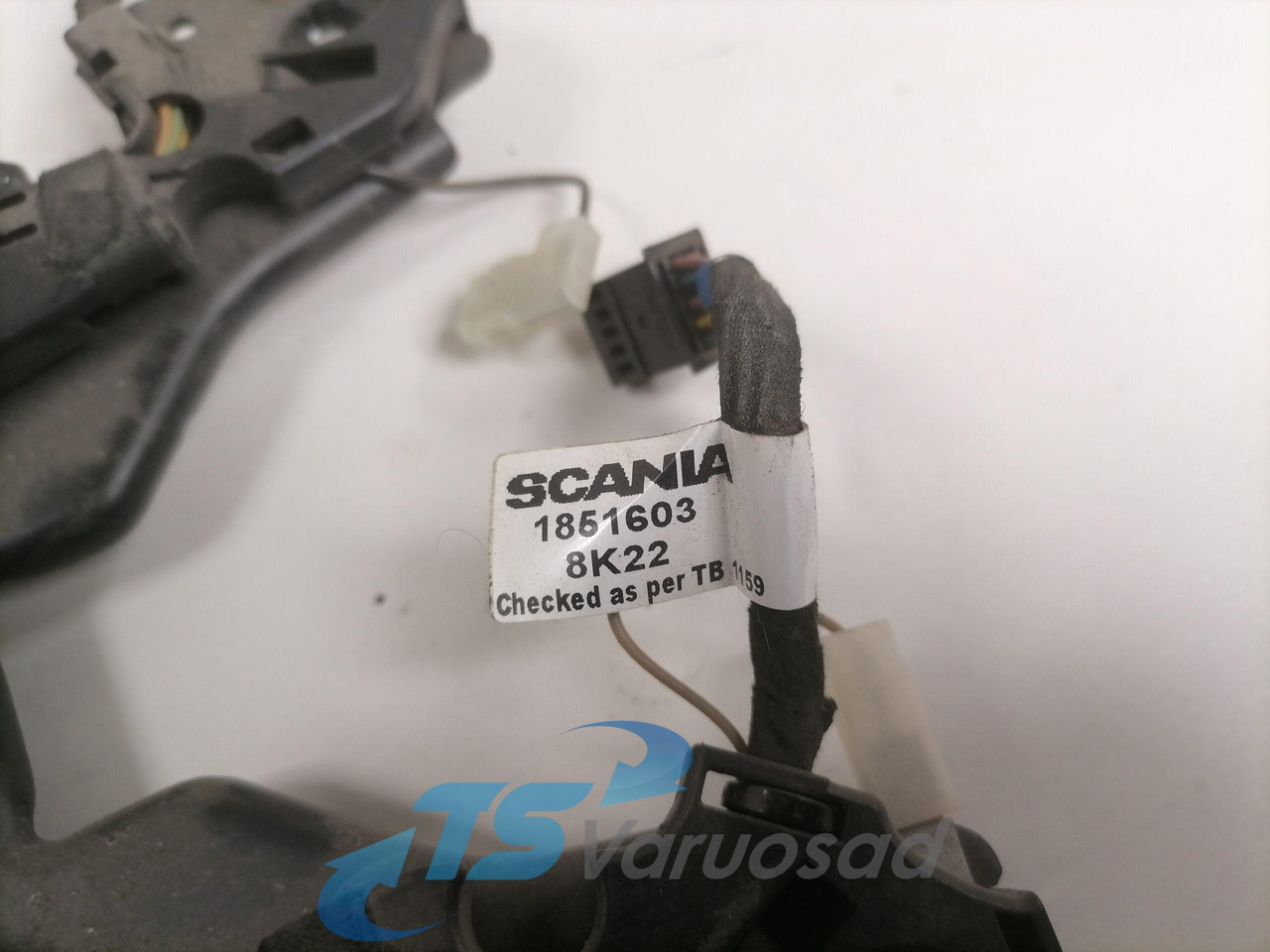 Scania Steering wheel cable 1851603 - قيادة السيارة - شاحنة: صور 2 Scania Steering wheel cable 1851603 - قيادة السيارة - شاحنة: صور 2