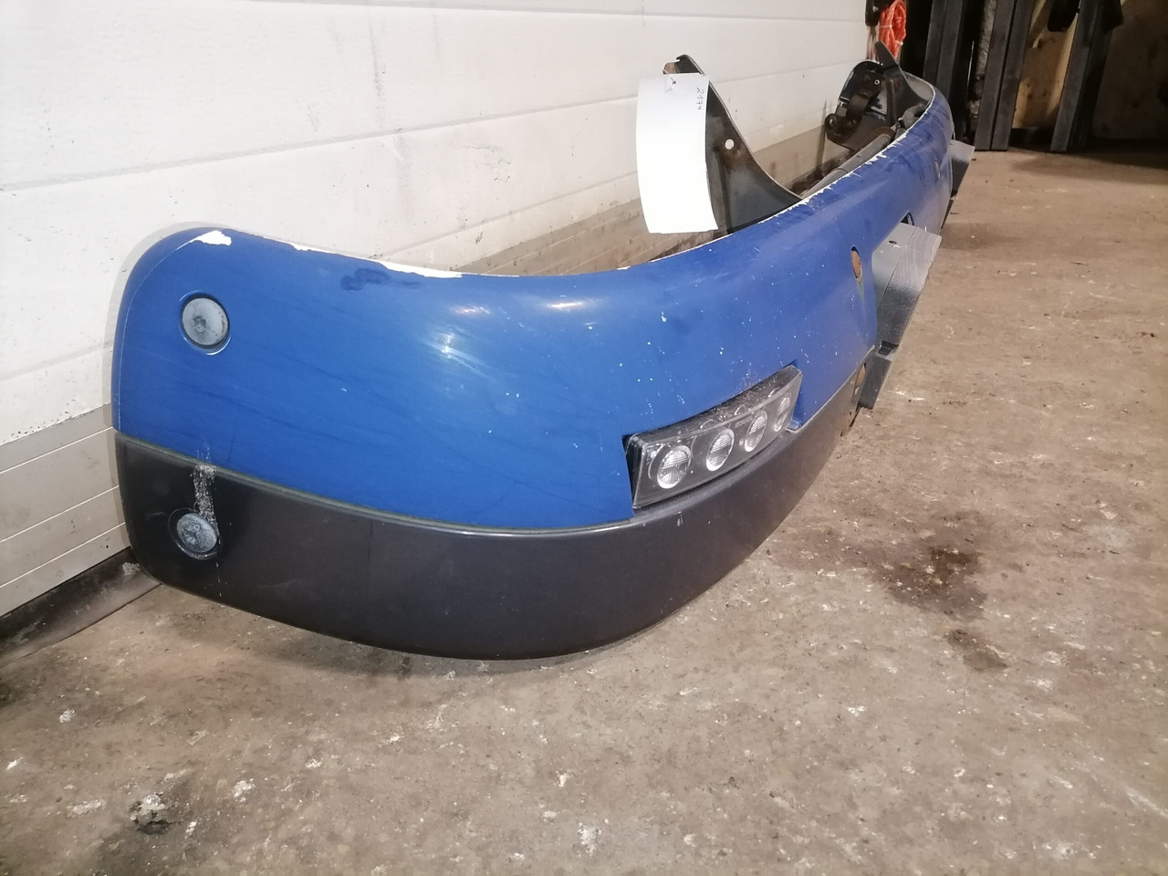 Scania Sun visor 1355656 - هيكل السيارة الخارجية - شاحنة: صور 2 Scania Sun visor 1355656 - هيكل السيارة الخارجية - شاحنة: صور 2