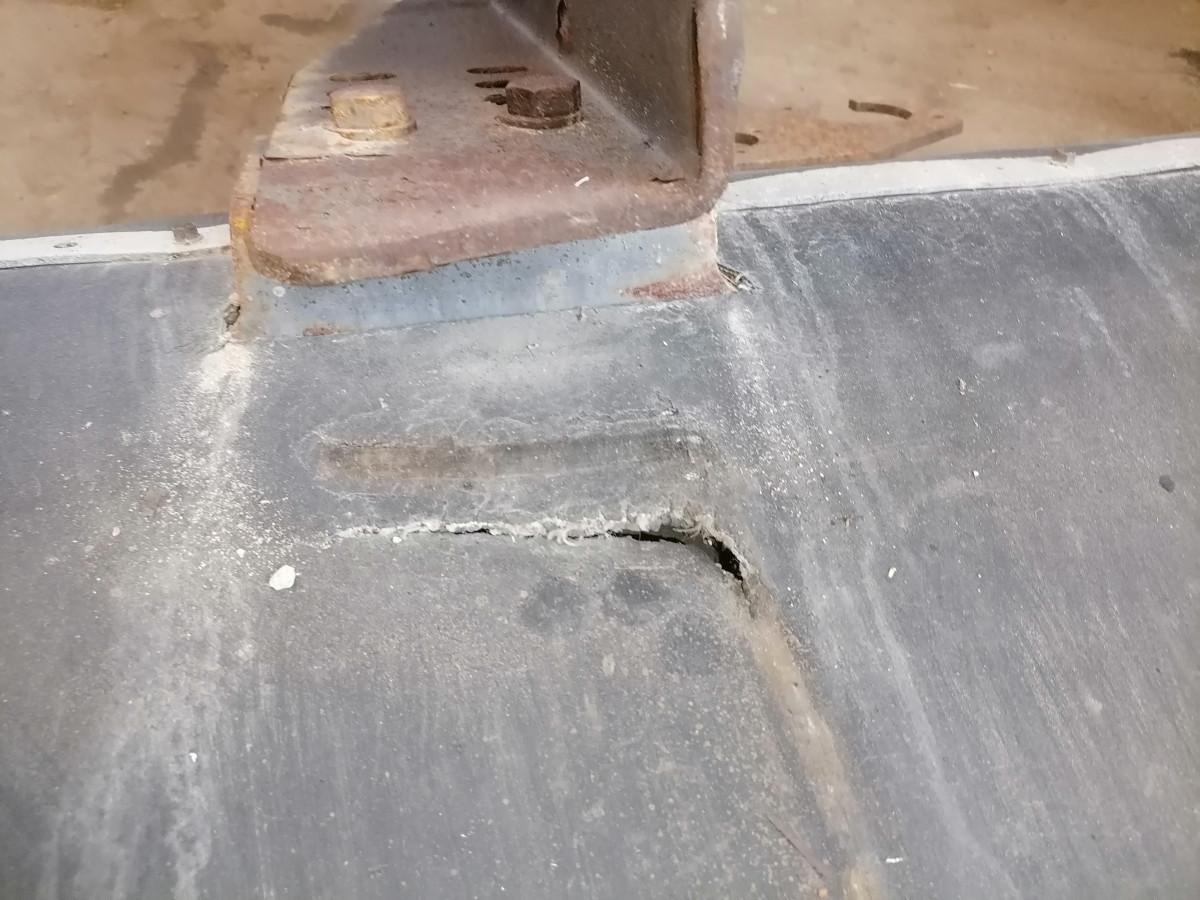 Scania Tagumine kaitseraud 1850158 - كأس مترعة - شاحنة: صور 4 Scania Tagumine kaitseraud 1850158 - كأس مترعة - شاحنة: صور 4