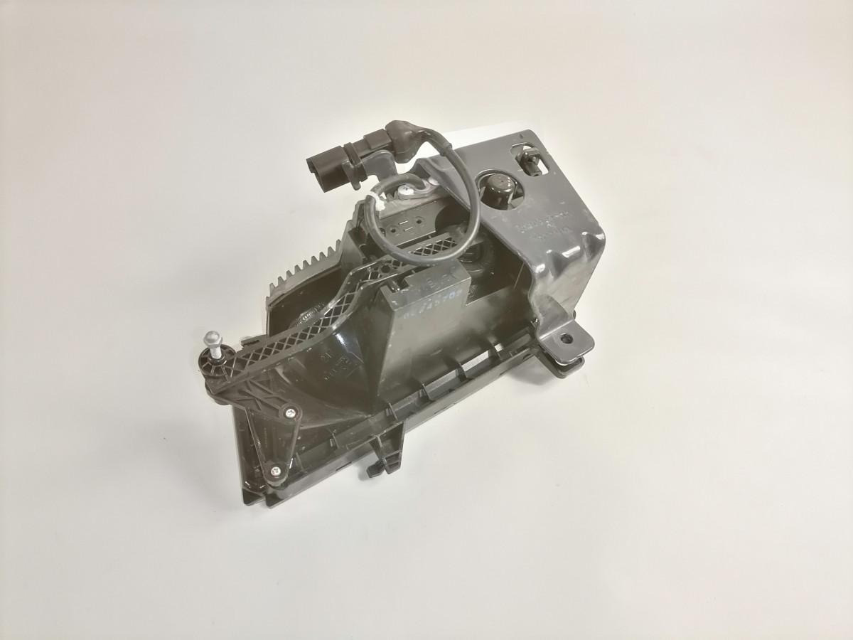 Scania Udutuli, parem 2760425 - أضواء - شاحنة: صور 4 Scania Udutuli, parem 2760425 - أضواء - شاحنة: صور 4