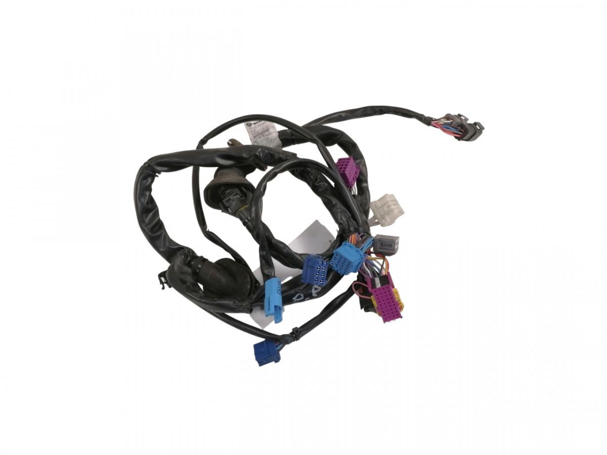 Scania Ukse juhtmestik 2243881 - باب و قطع الغيار - شاحنة: صور 1 Scania Ukse juhtmestik 2243881 - باب و قطع الغيار - شاحنة: صور 1