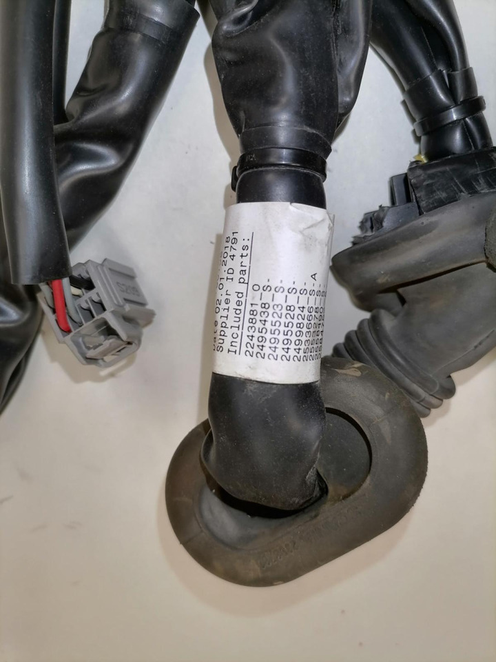 Scania Ukse juhtmestik 2243881 - باب و قطع الغيار - شاحنة: صور 4 Scania Ukse juhtmestik 2243881 - باب و قطع الغيار - شاحنة: صور 4