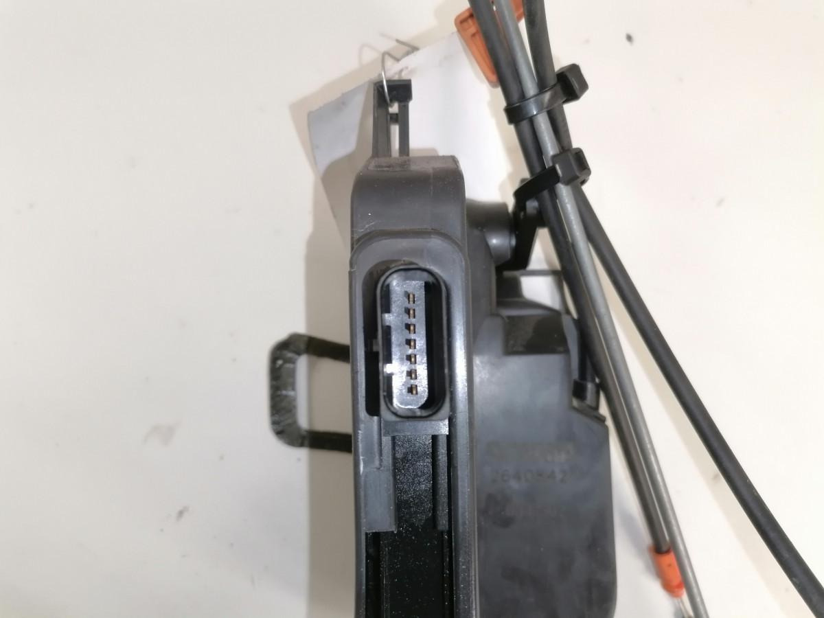 Scania Ukselukk, vasak 2640842 - باب و قطع الغيار - شاحنة: صور 5 Scania Ukselukk, vasak 2640842 - باب و قطع الغيار - شاحنة: صور 5