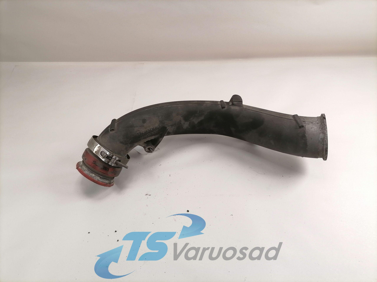Scania intercooler pipe 1812885 - المبرد - شاحنة: صور 1 Scania intercooler pipe 1812885 - المبرد - شاحنة: صور 1
