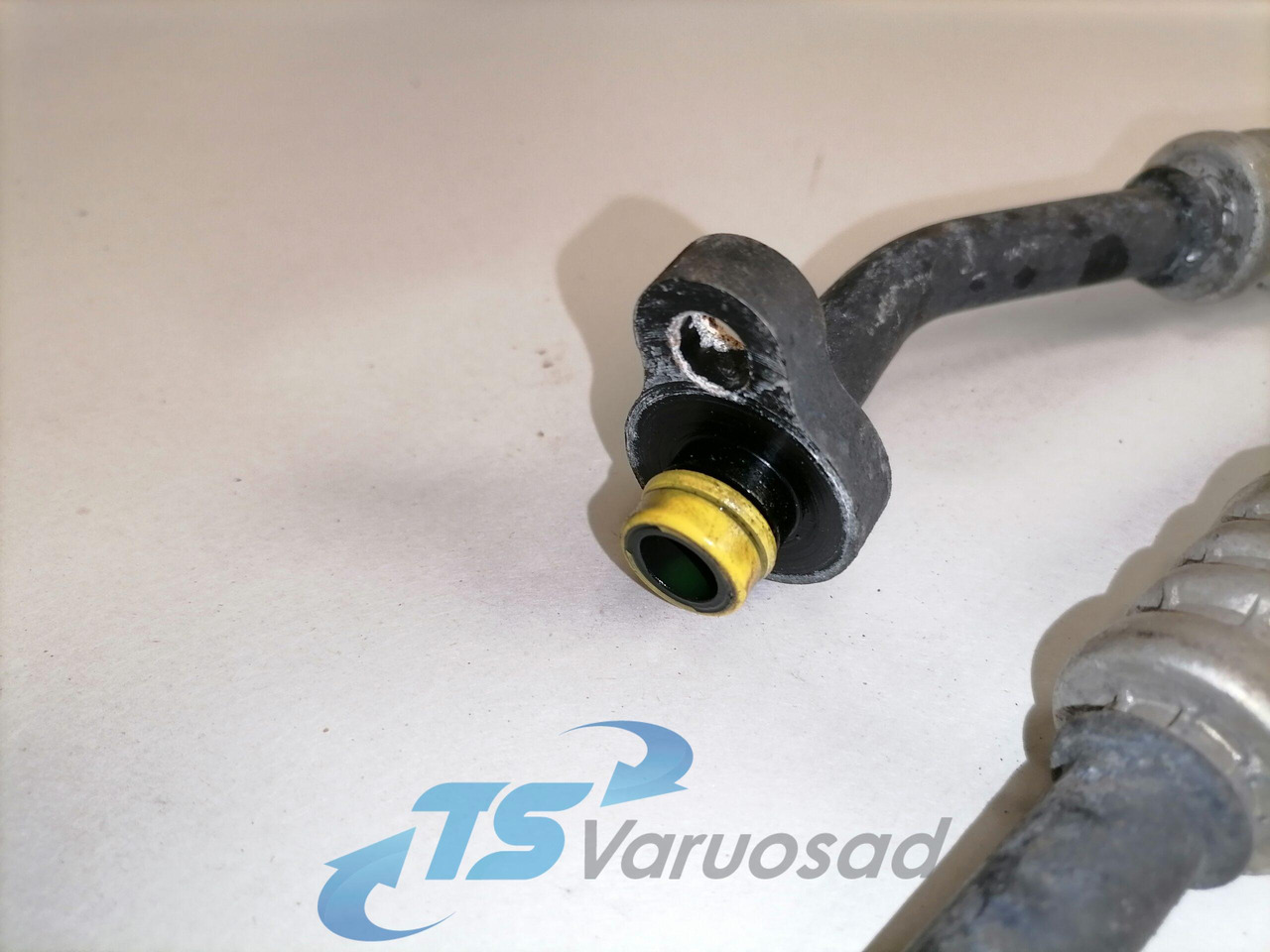 Volvo A/C pipe 84218499 - التدفئة/ التهوية - شاحنة: صور 4 Volvo A/C pipe 84218499 - التدفئة/ التهوية - شاحنة: صور 4