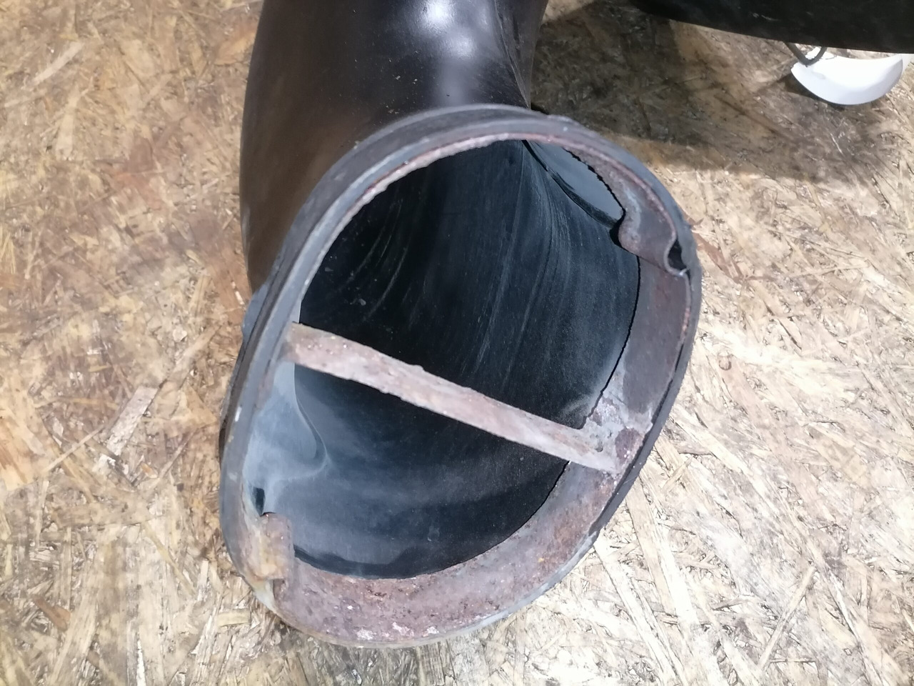 Volvo Air intake 8149053 - نظام سحب الهواء - شاحنة: صور 5 Volvo Air intake 8149053 - نظام سحب الهواء - شاحنة: صور 5