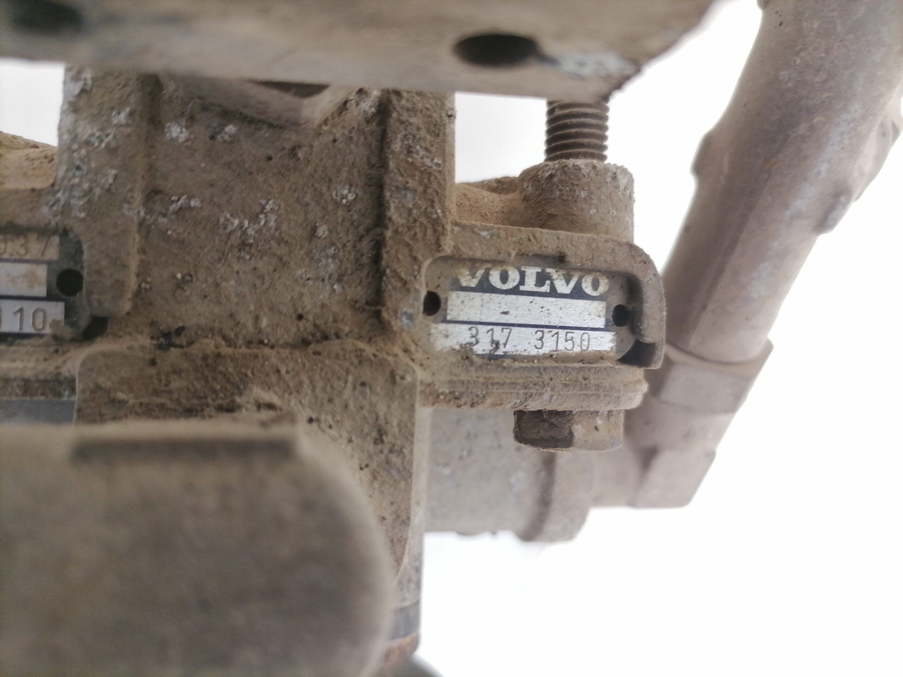 Volvo Air pressure control valve 3173150 - صمام الفرامل - شاحنة: صور 4 Volvo Air pressure control valve 3173150 - صمام الفرامل - شاحنة: صور 4