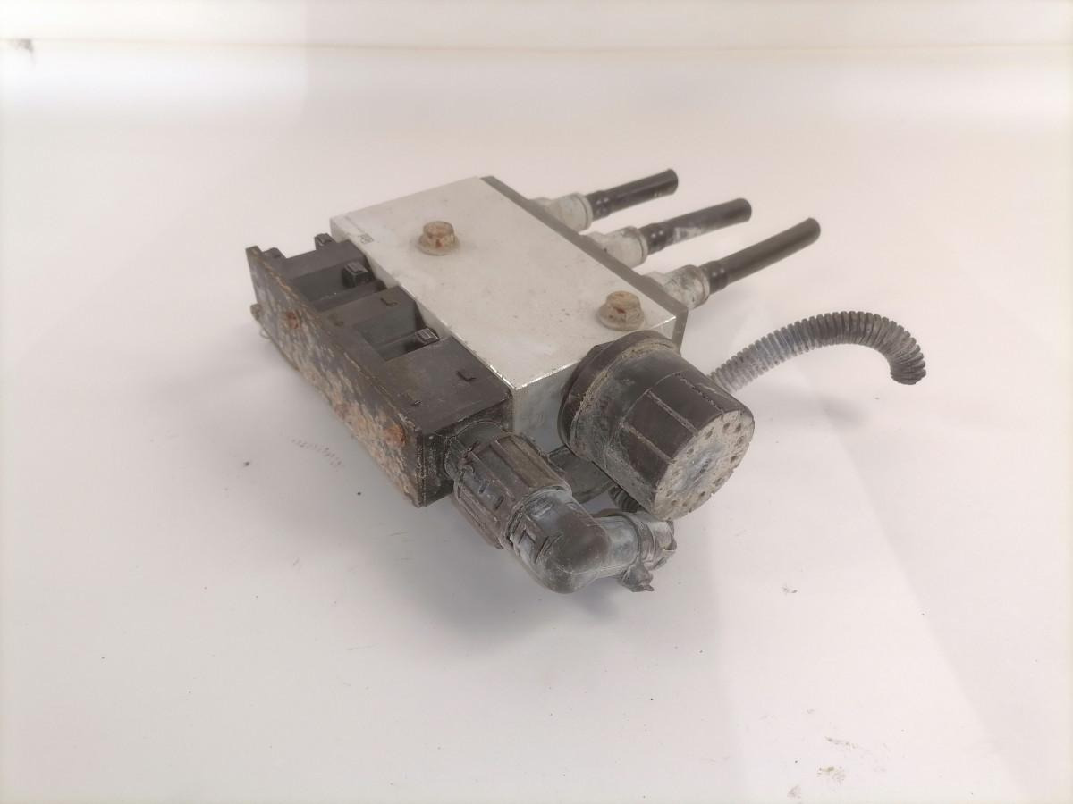 Volvo Air pressure control valve 4518591310220 - صمام الفرامل - شاحنة: صور 3 Volvo Air pressure control valve 4518591310220 - صمام الفرامل - شاحنة: صور 3