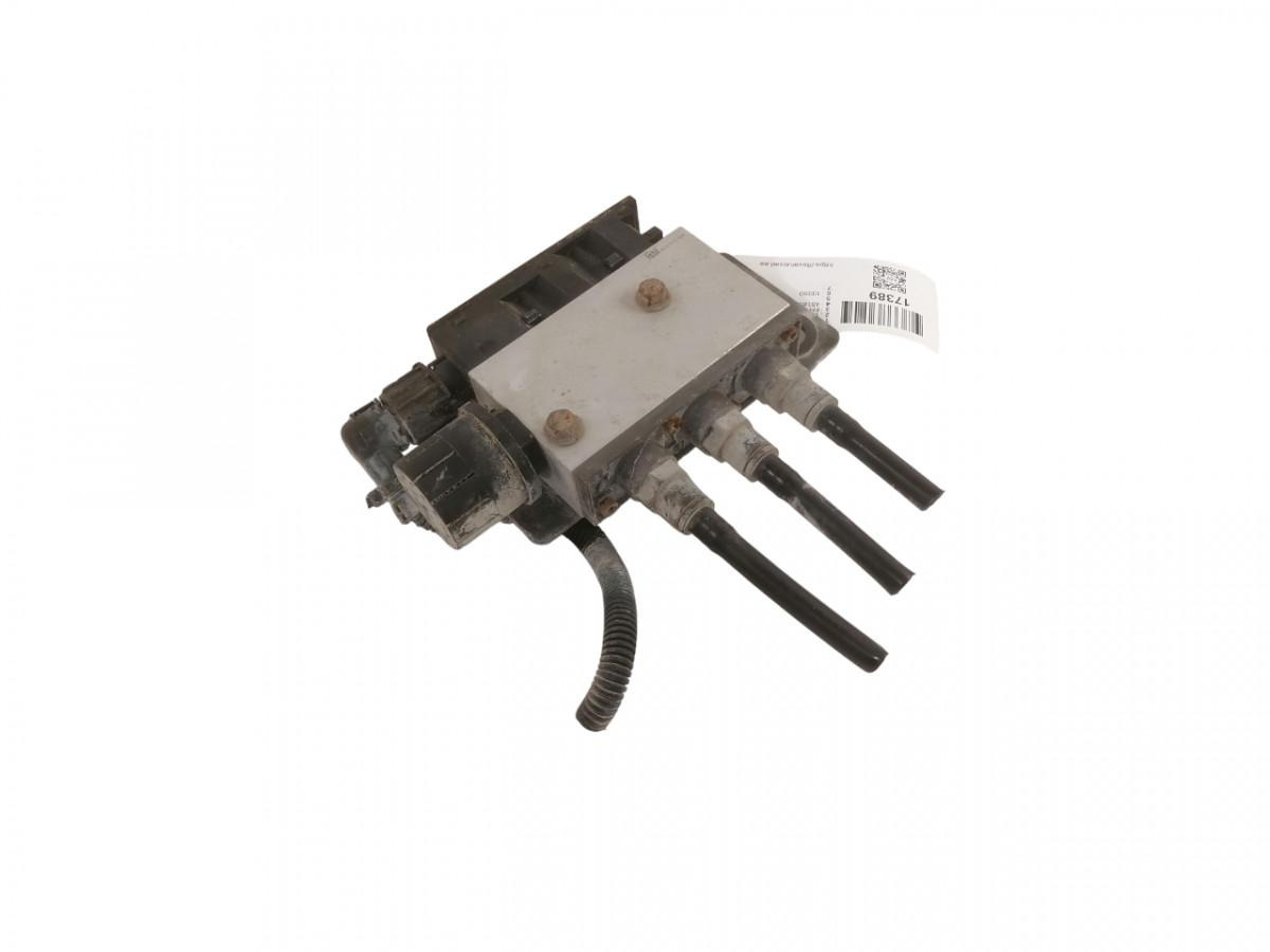 Volvo Air pressure control valve 4518591310220 - صمام الفرامل - شاحنة: صور 1 Volvo Air pressure control valve 4518591310220 - صمام الفرامل - شاحنة: صور 1