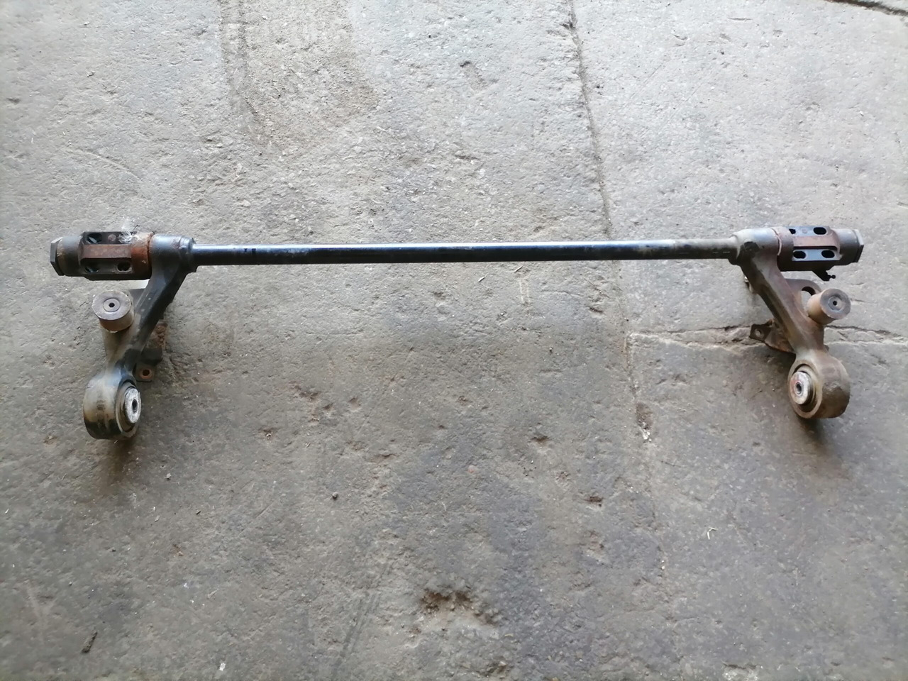 Volvo Anti-roll bar 3198853 - الكابينة تعليق - شاحنة: صور 2 Volvo Anti-roll bar 3198853 - الكابينة تعليق - شاحنة: صور 2