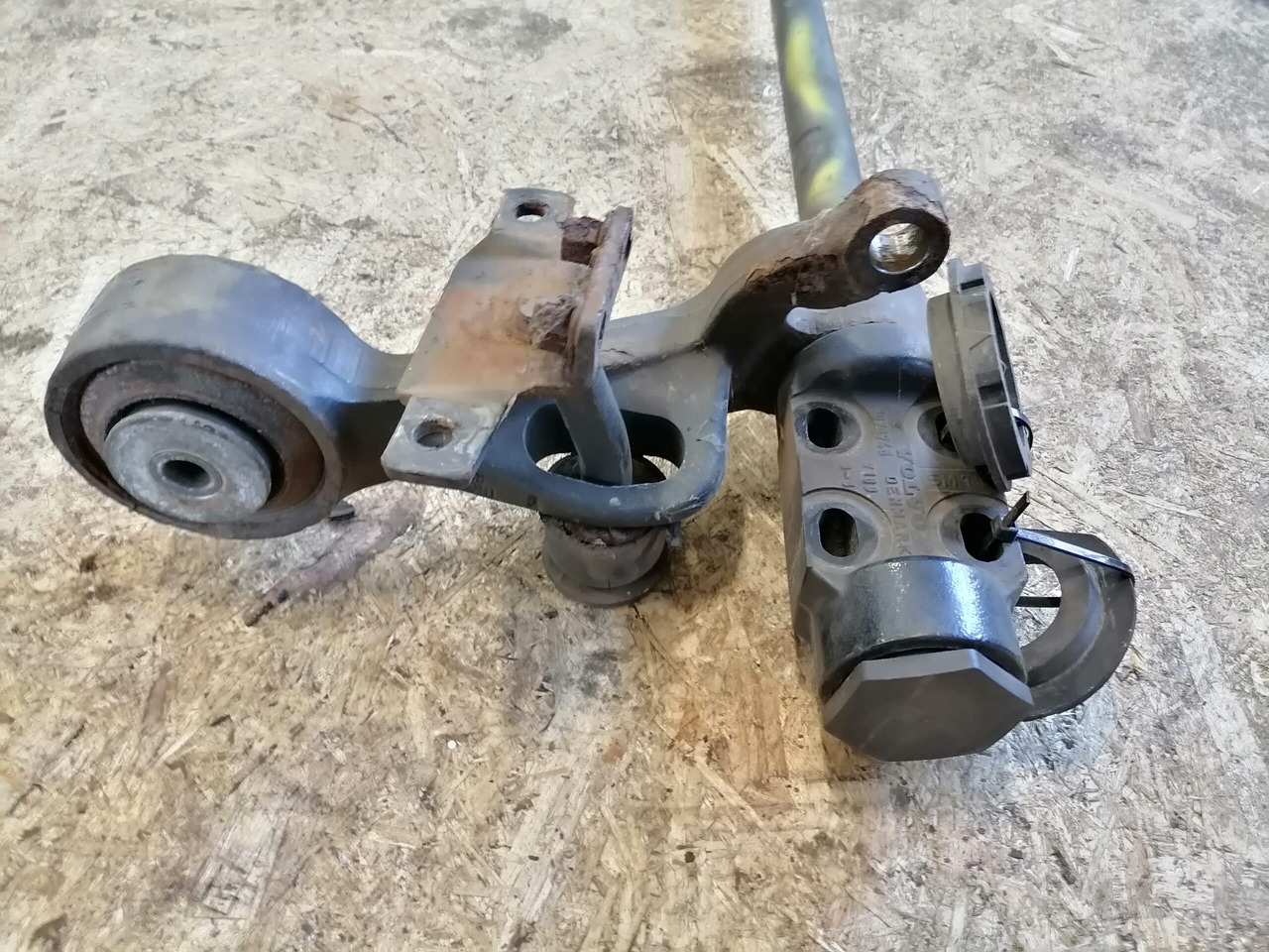 Volvo Anti-roll bar 3198853 - الكابينة تعليق - شاحنة: صور 3 Volvo Anti-roll bar 3198853 - الكابينة تعليق - شاحنة: صور 3