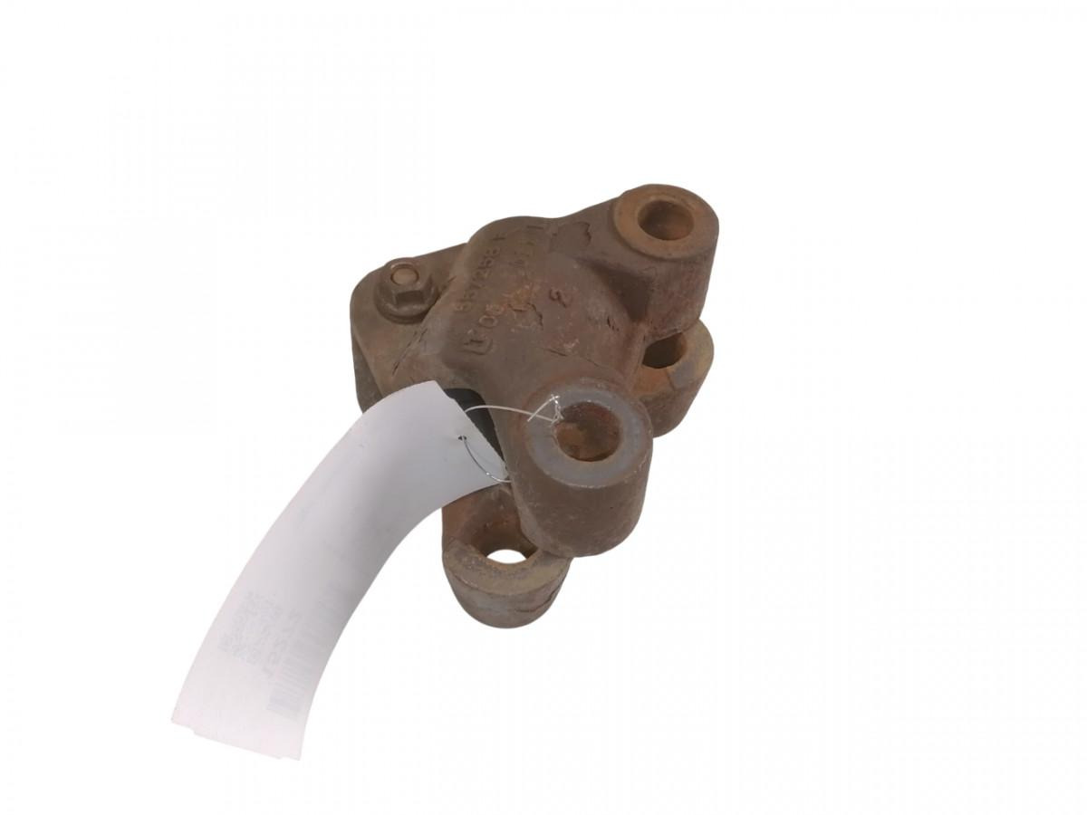 Volvo Anti-roll bar bracket 557258 - عمود التوازن - شاحنة: صور 1 Volvo Anti-roll bar bracket 557258 - عمود التوازن - شاحنة: صور 1