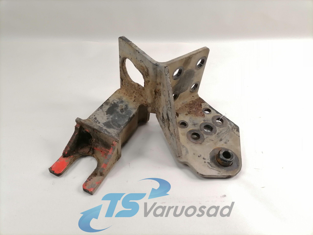 Volvo Bumper bracket 20499243 - كأس مترعة - شاحنة: صور 1 Volvo Bumper bracket 20499243 - كأس مترعة - شاحنة: صور 1