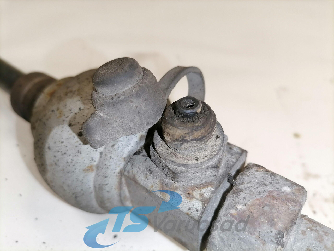 Volvo Compressor air pipe 22321353 - ضاغط - شاحنة: صور 4 Volvo Compressor air pipe 22321353 - ضاغط - شاحنة: صور 4