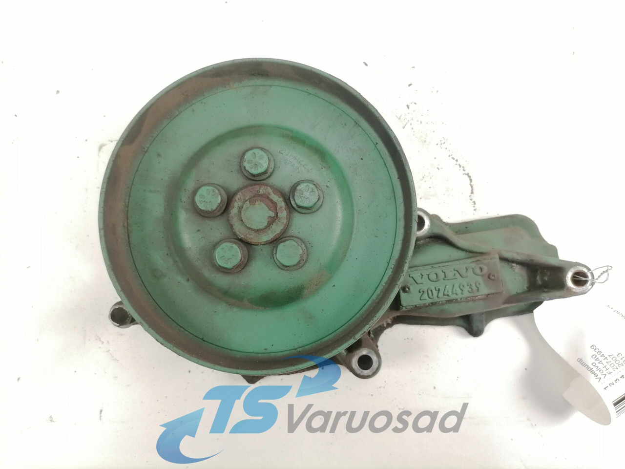 Volvo Cooling pump 20744939 - مضخة المبرد - شاحنة: صور 2 Volvo Cooling pump 20744939 - مضخة المبرد - شاحنة: صور 2