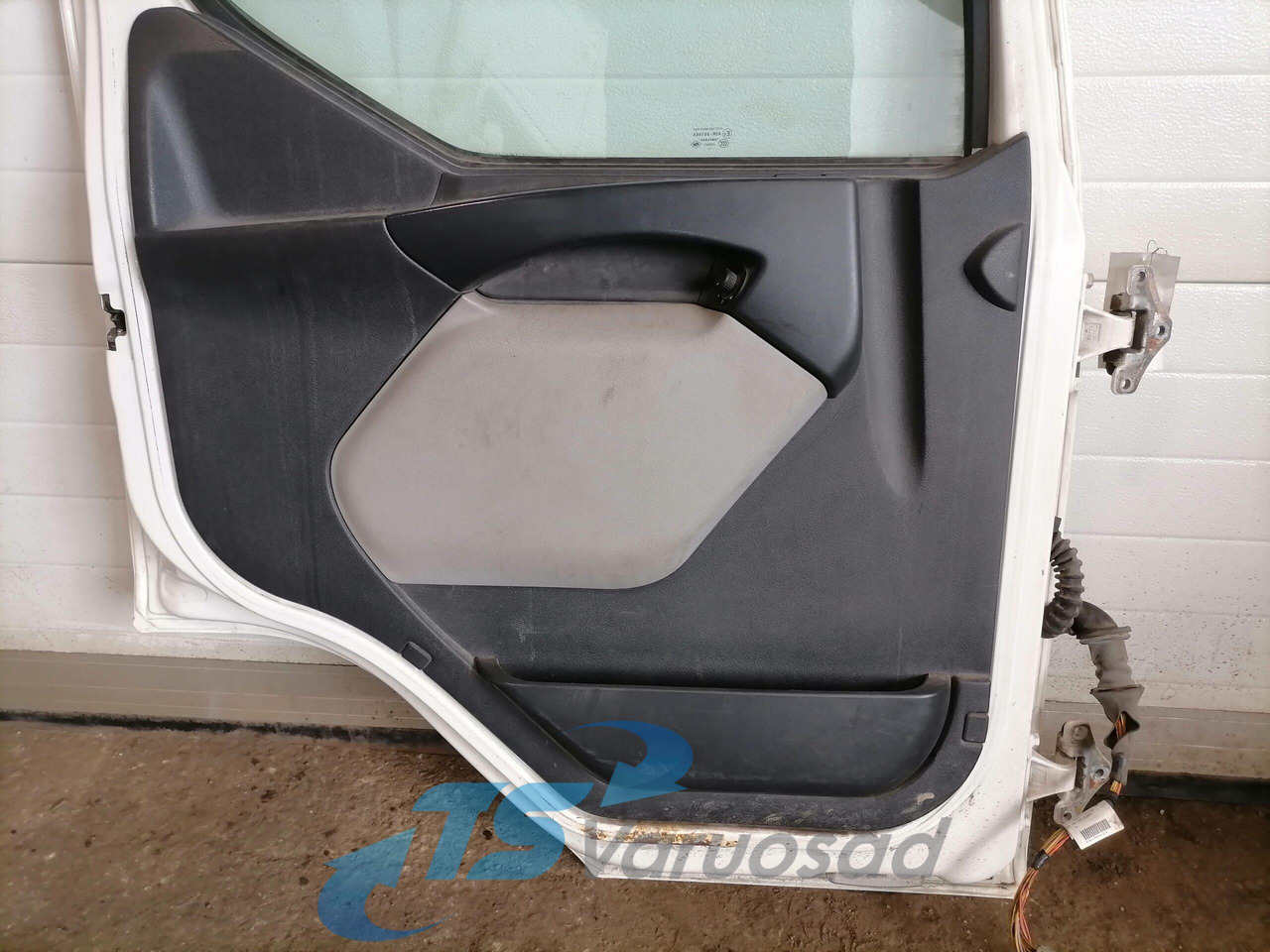 Volvo Door 85112763 - باب و قطع الغيار - شاحنة: صور 3 Volvo Door 85112763 - باب و قطع الغيار - شاحنة: صور 3