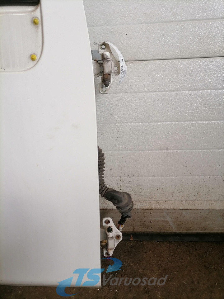 Volvo Door 85112764 - باب و قطع الغيار - شاحنة: صور 4 Volvo Door 85112764 - باب و قطع الغيار - شاحنة: صور 4