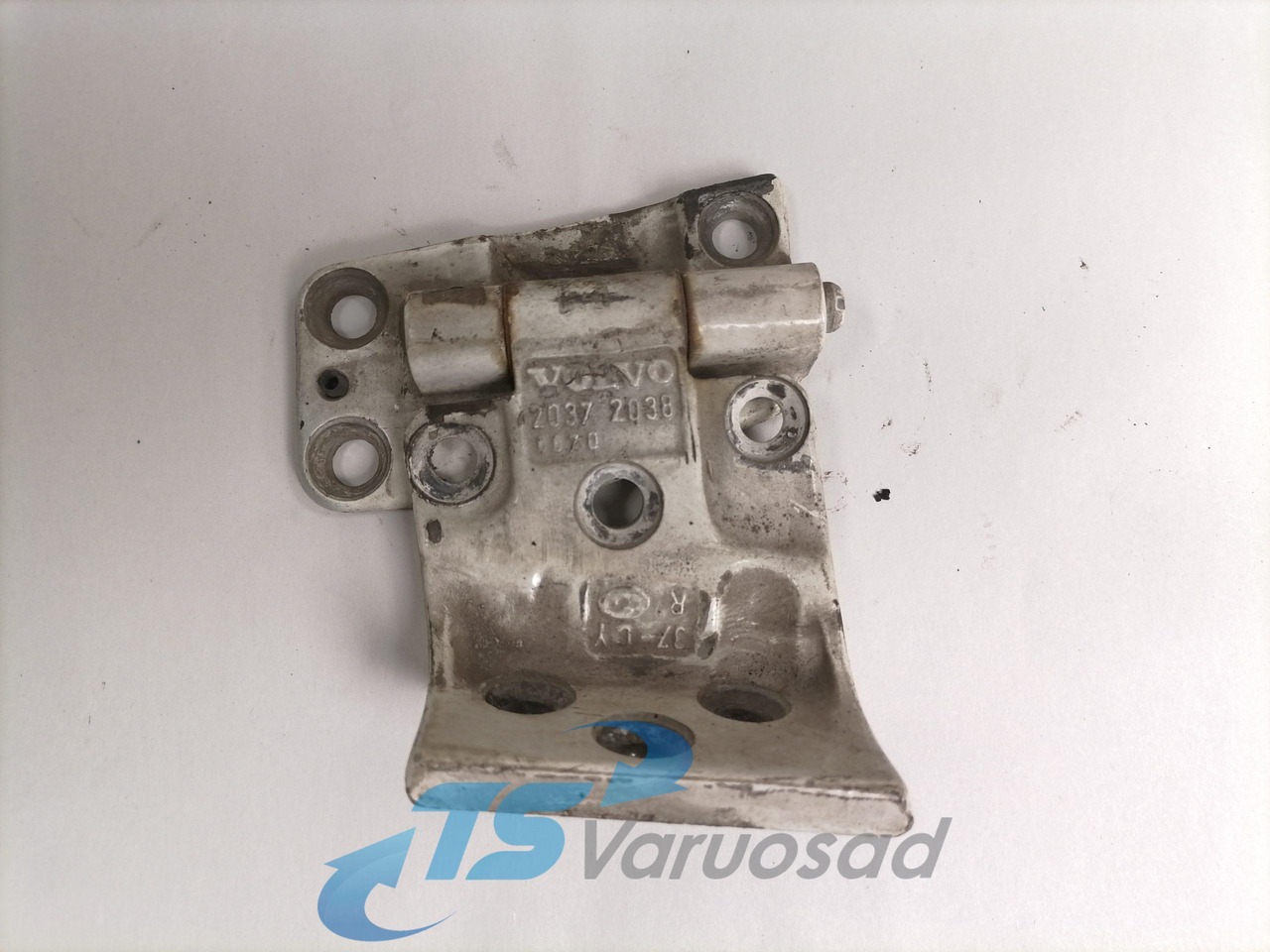 Volvo Door hinge 20372038 - باب و قطع الغيار - شاحنة: صور 3 Volvo Door hinge 20372038 - باب و قطع الغيار - شاحنة: صور 3