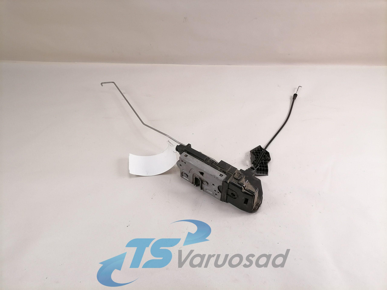 Volvo Door lock 84012028 - باب و قطع الغيار - شاحنة: صور 1 Volvo Door lock 84012028 - باب و قطع الغيار - شاحنة: صور 1