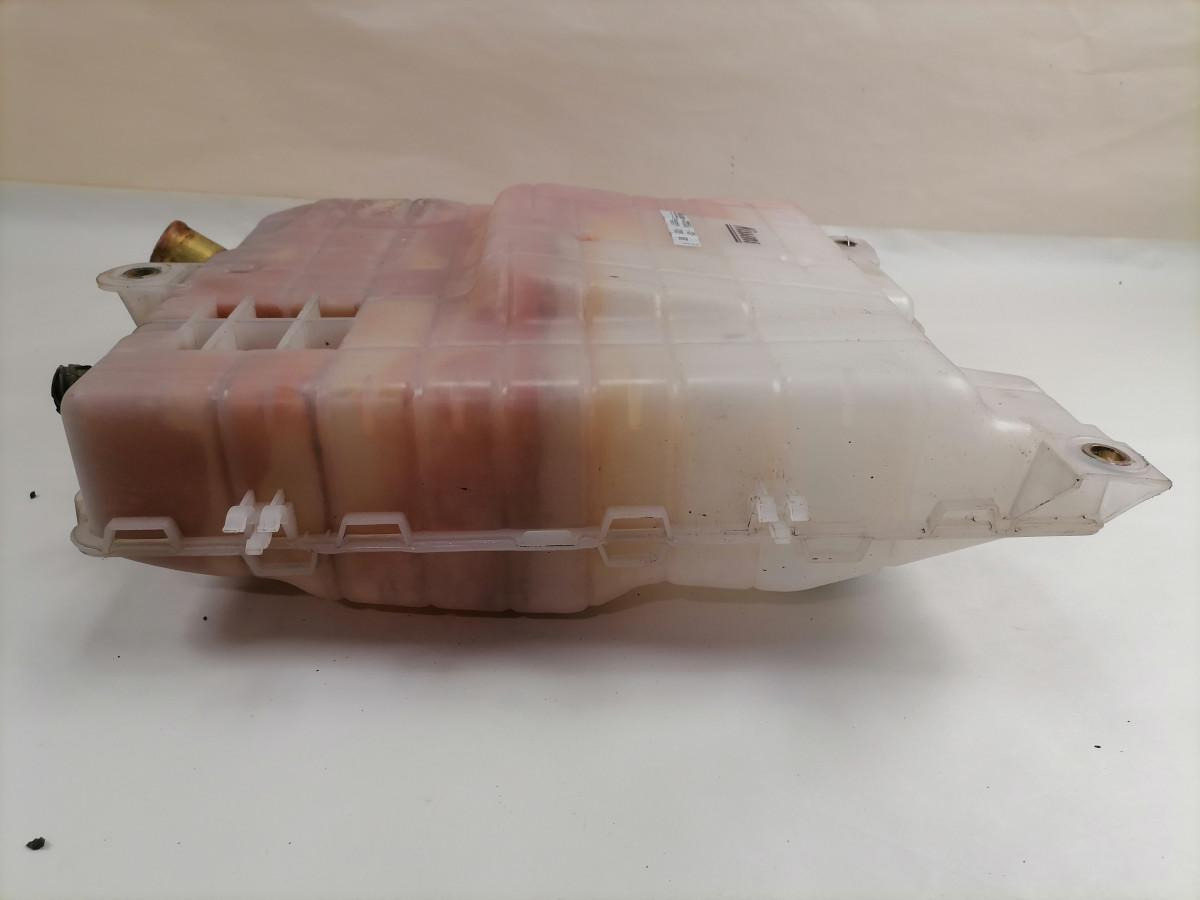 Volvo Expansion tank 996021 - قطع غيار عامة - شاحنة: صور 3 Volvo Expansion tank 996021 - قطع غيار عامة - شاحنة: صور 3