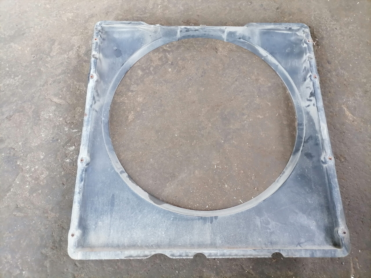 Volvo Fan shroud 20804602 - المشعاع - شاحنة: صور 5 Volvo Fan shroud 20804602 - المشعاع - شاحنة: صور 5
