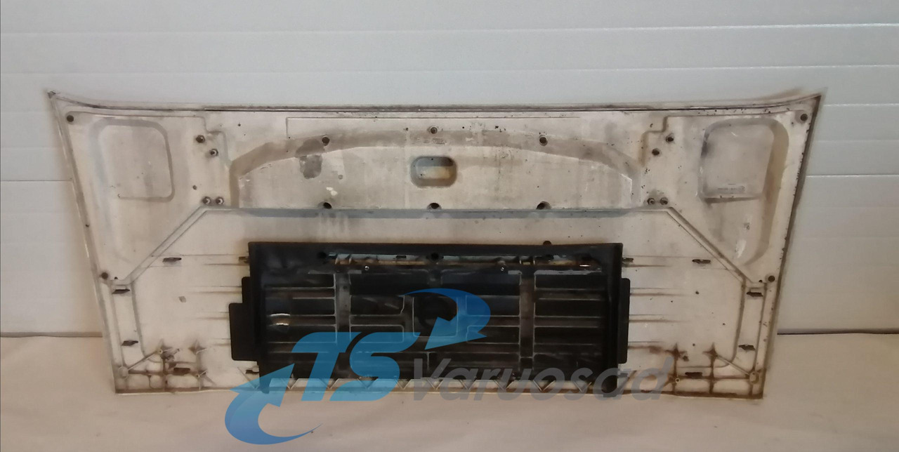 Volvo Grille panel 20398253 - جلوپنجره - شاحنة: صور 5 Volvo Grille panel 20398253 - جلوپنجره - شاحنة: صور 5