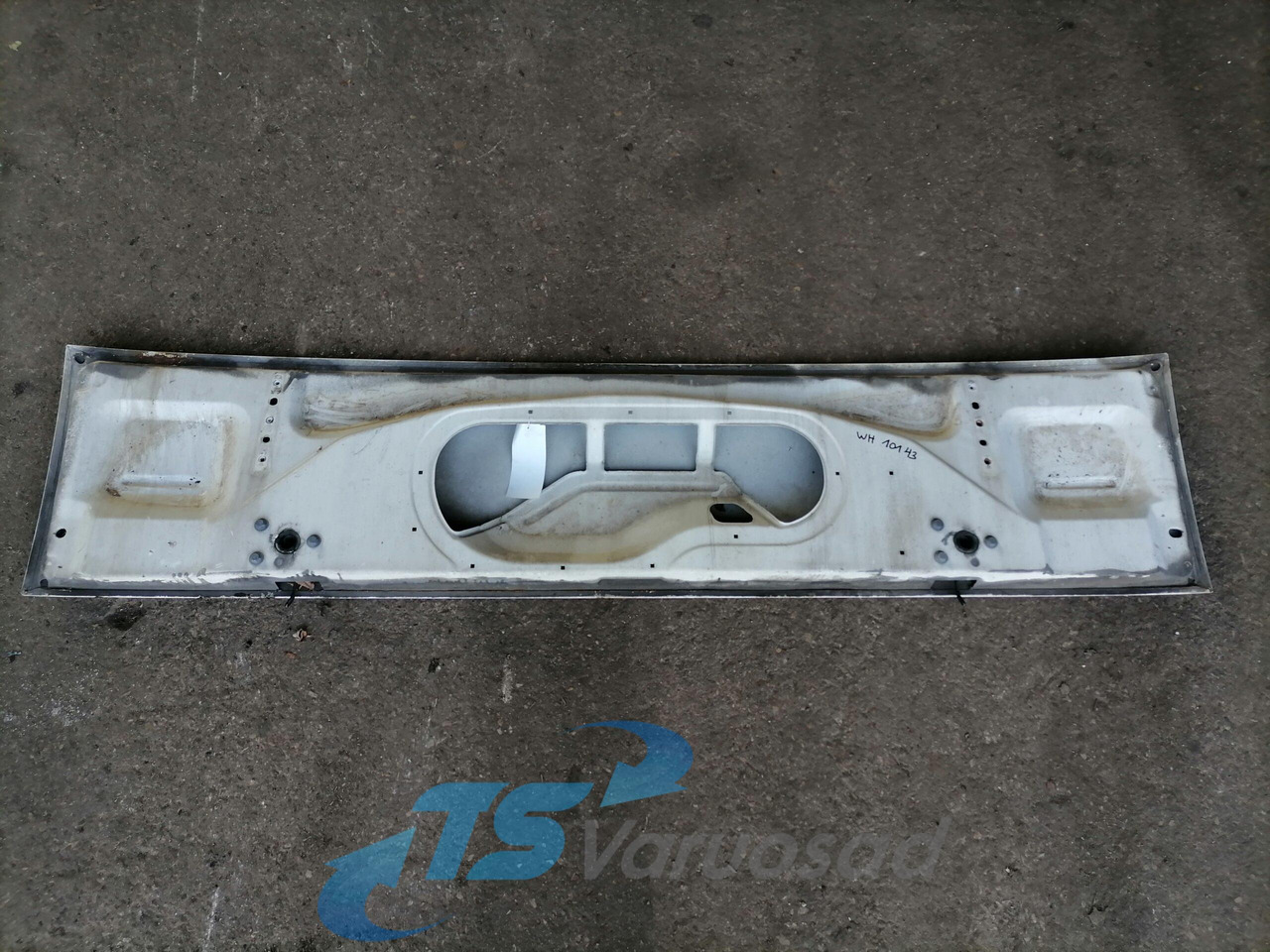 Volvo Grille panel 8191220 - جلوپنجره - شاحنة: صور 2 Volvo Grille panel 8191220 - جلوپنجره - شاحنة: صور 2