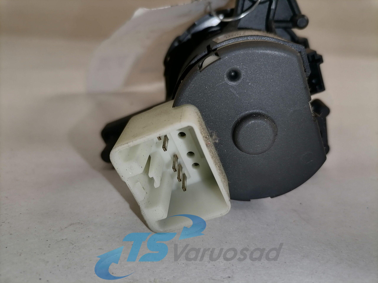 Volvo Ignition lock 22336369 - باب و قطع الغيار - شاحنة: صور 2 Volvo Ignition lock 22336369 - باب و قطع الغيار - شاحنة: صور 2