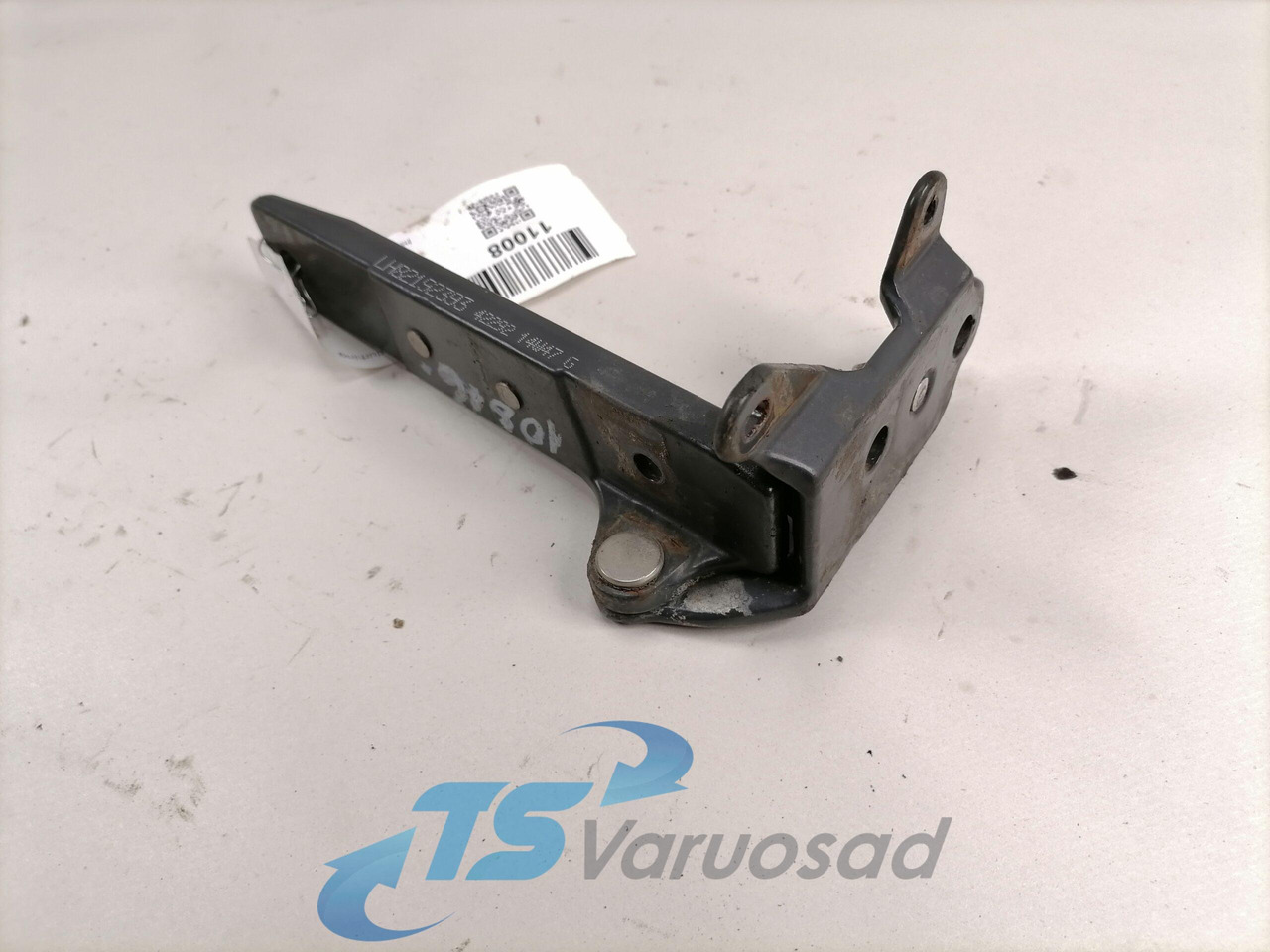 Volvo Iluvõre kandurhing 82192393 - جلوپنجره - شاحنة: صور 2 Volvo Iluvõre kandurhing 82192393 - جلوپنجره - شاحنة: صور 2